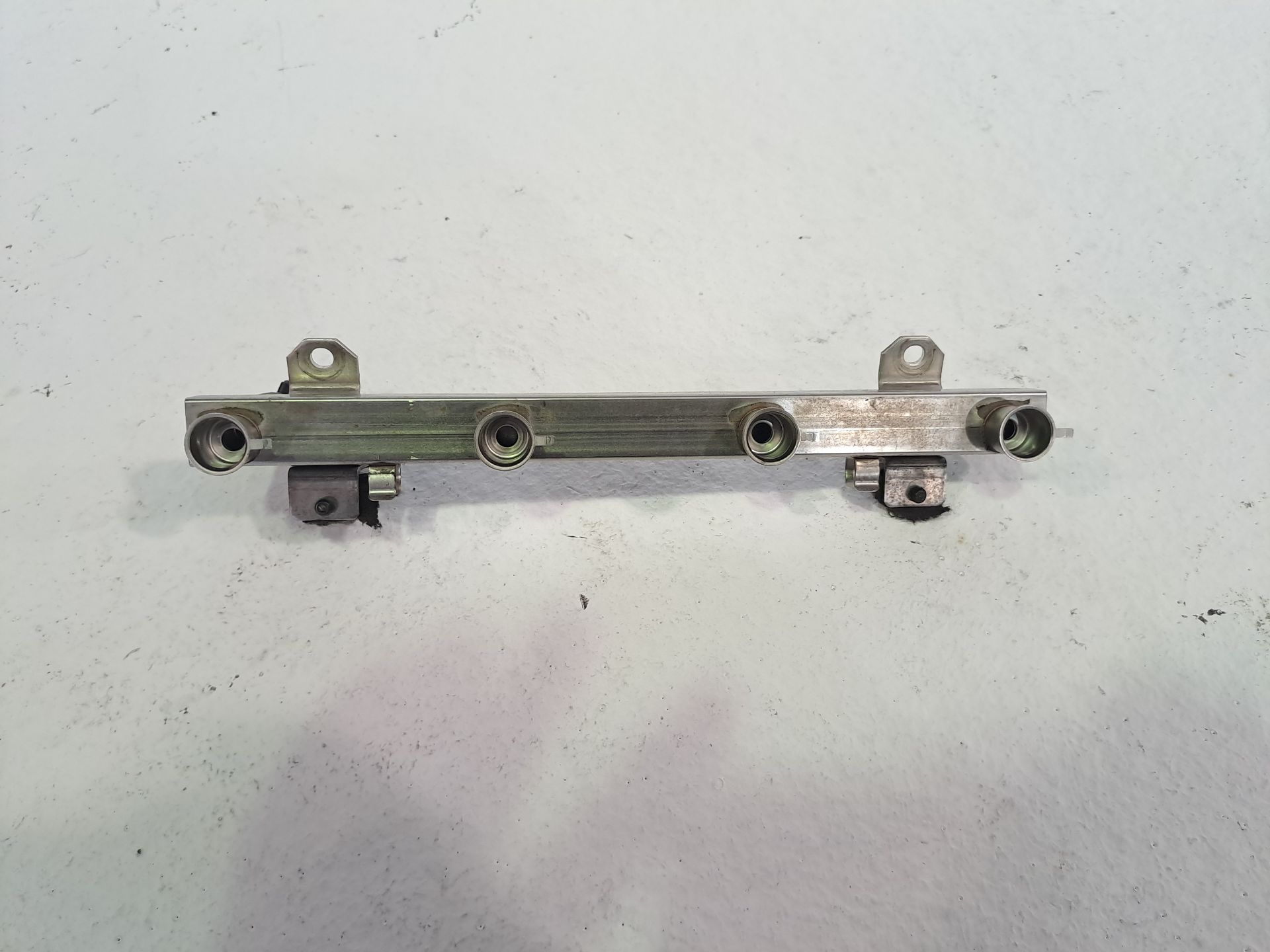Fuel Rail OPEL CORSA D