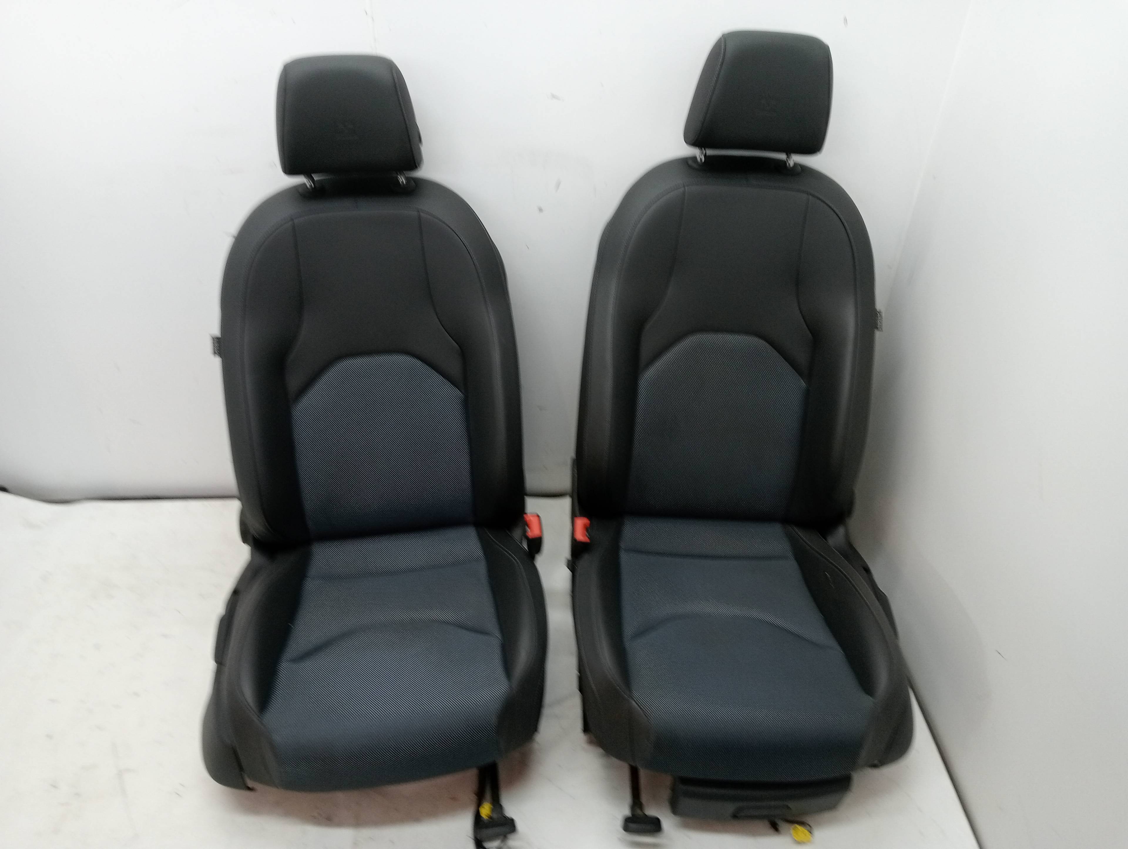 Set sedili completo SEAT LEON SC (5F5)