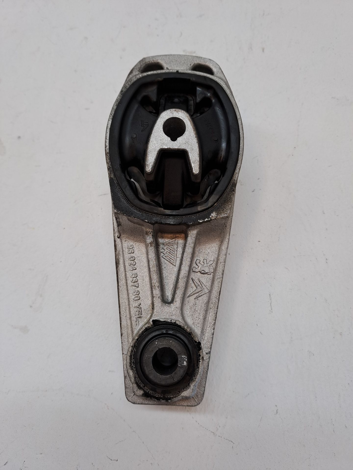 Engine mount OPEL CROSSLAND X