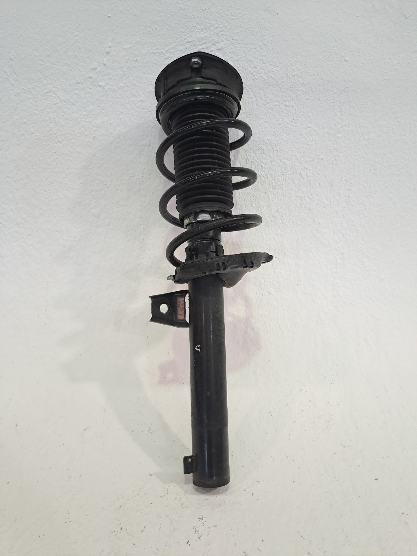 Front Right Shock Absorber VOLKSWAGEN GOLF VIII LIM. (CD1)