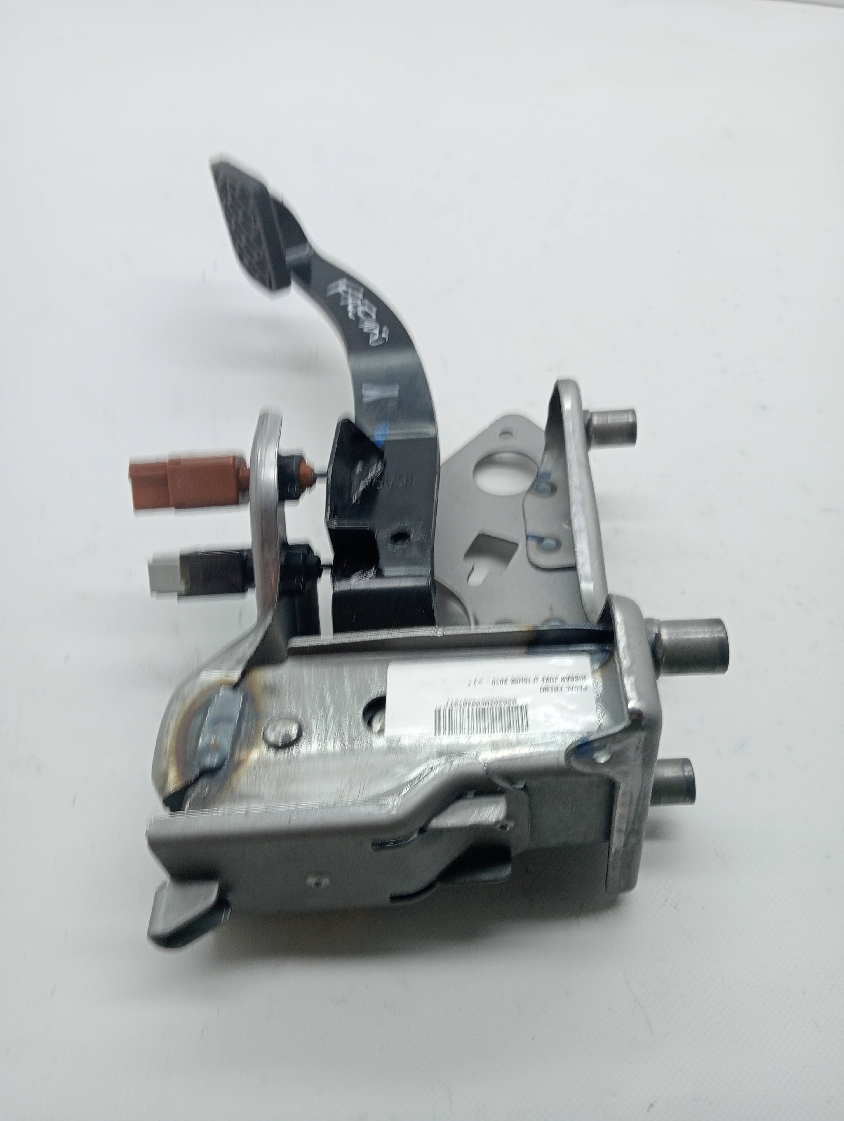 Pedal do freio NISSAN JUKE (F15)