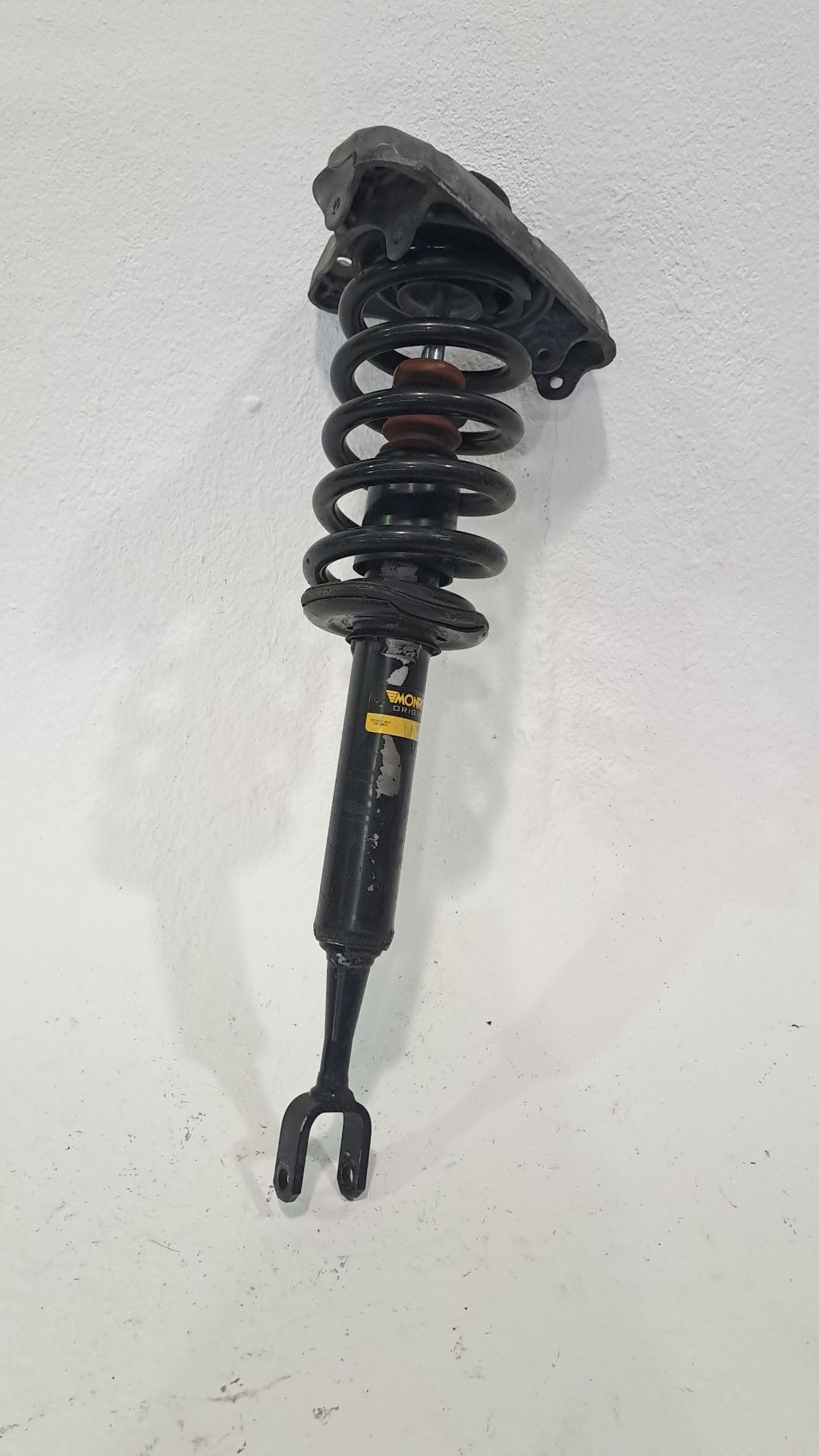 Front Left Shock Absorber AUDI A4 B7 (8EC)