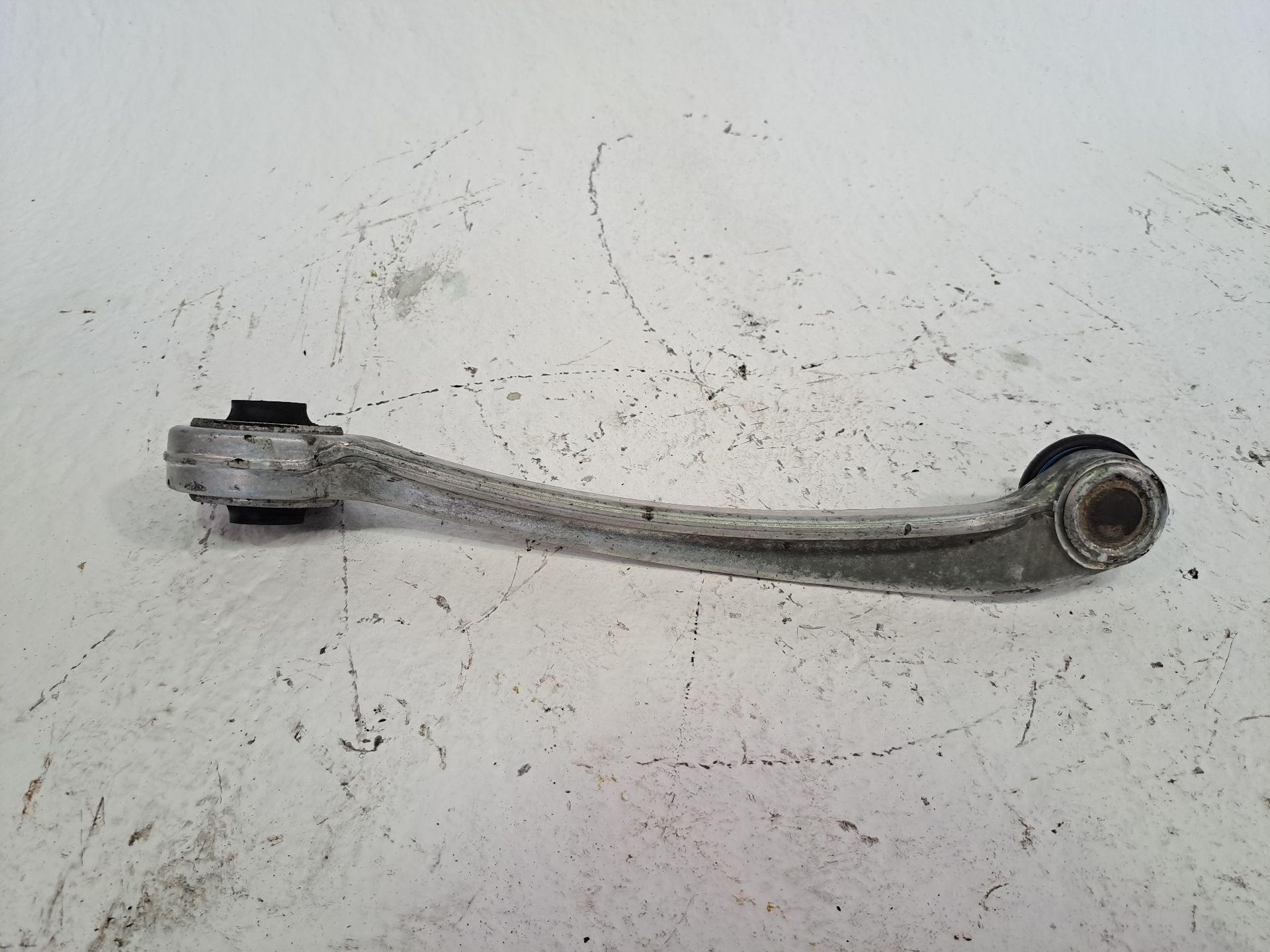Front Right Lower Control Arm AUDI A4 B7 (8EC)