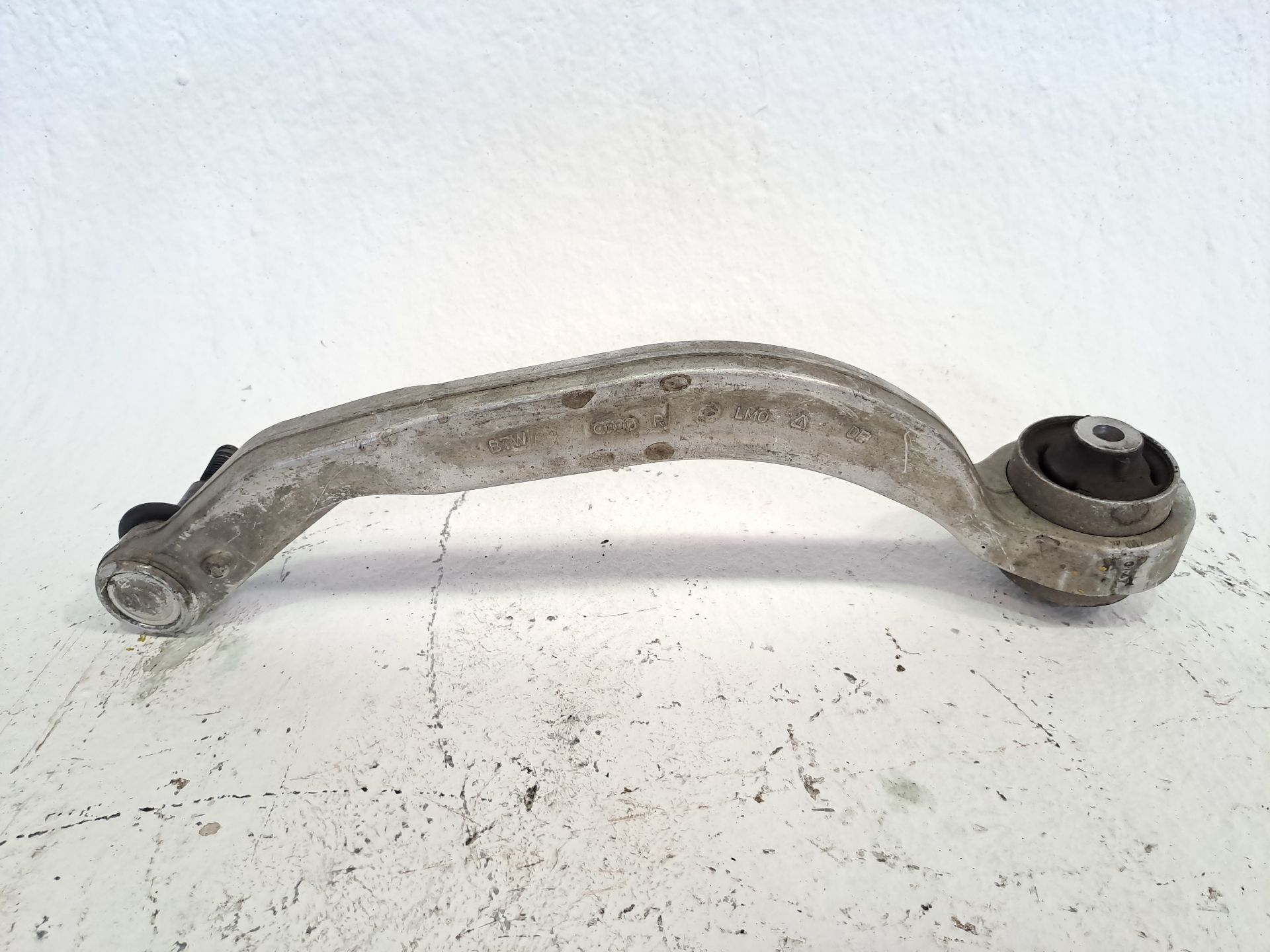 Front Right Lower Control Arm AUDI A4 B7 (8EC)