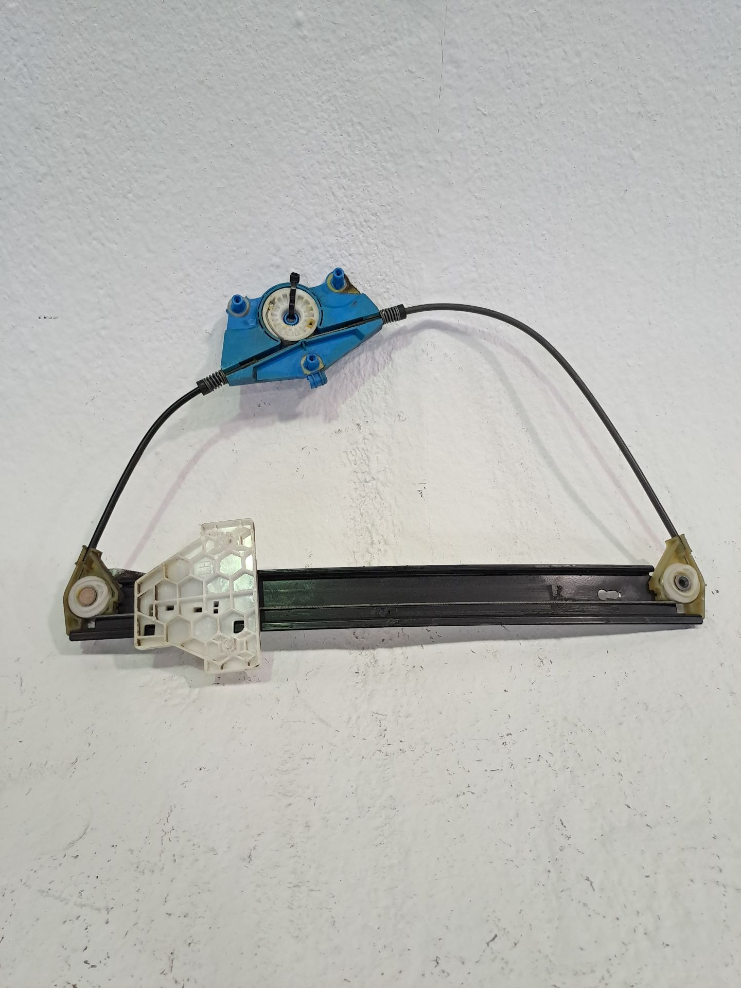 Rear left window regulator AUDI A4 B7 (8EC)