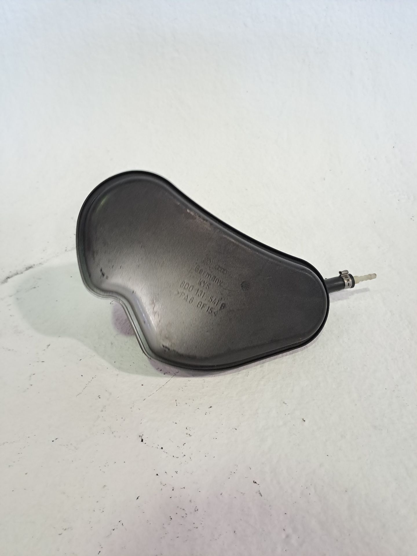 Suspension Reservoir AUDI A4 B7 (8EC)