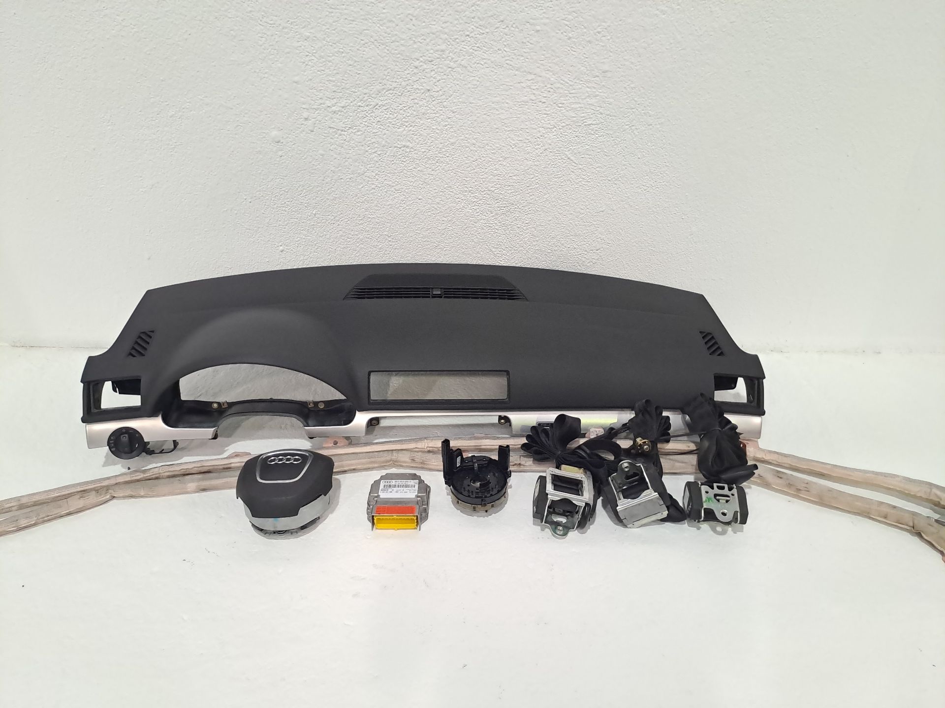 Sensore di parcheggio AUDI A4 B7 (8EC)
