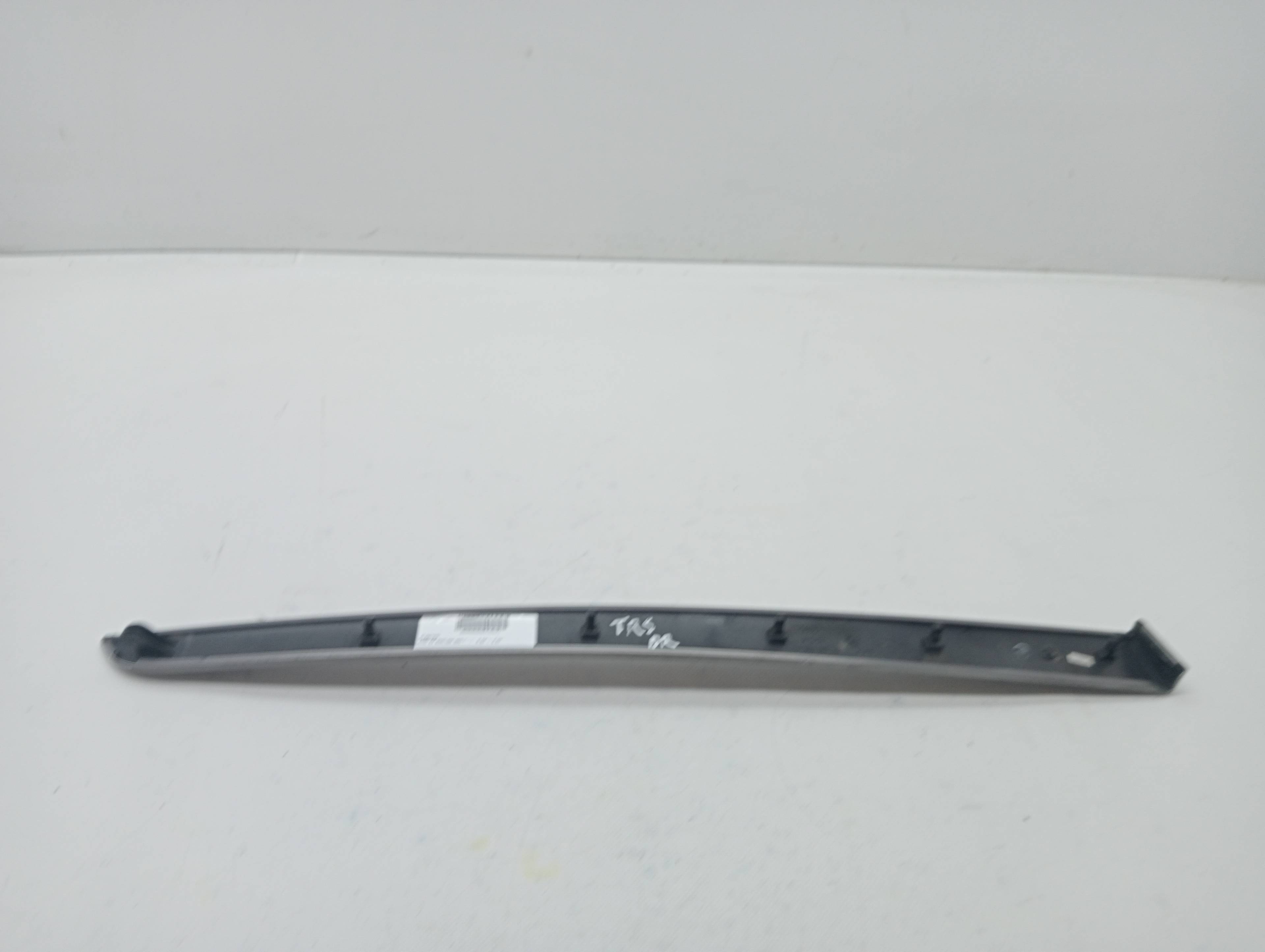 Painel plástico AUDI A4 BERLINA (8E)