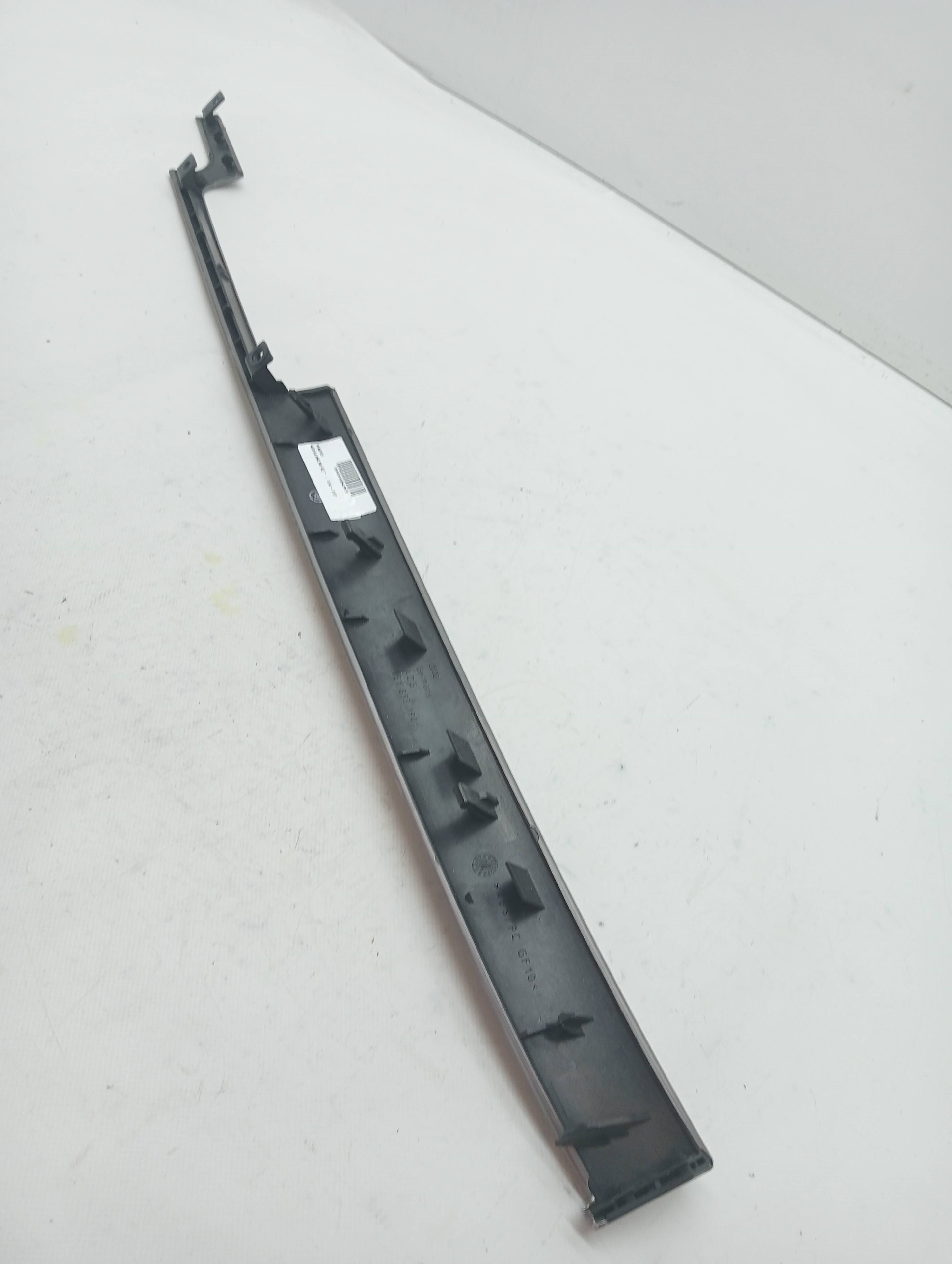 Painel plástico AUDI A4 BERLINA (8E)
