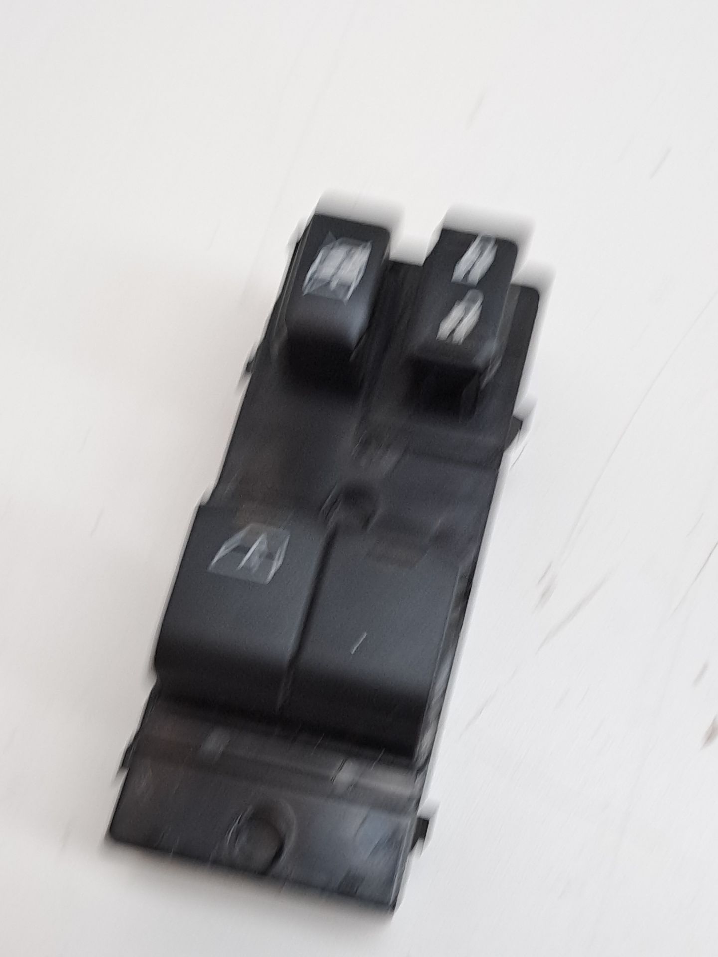Comando vidro elétrico dianteiro esquerdo NISSAN MICRA IV (K13K, K13KK)