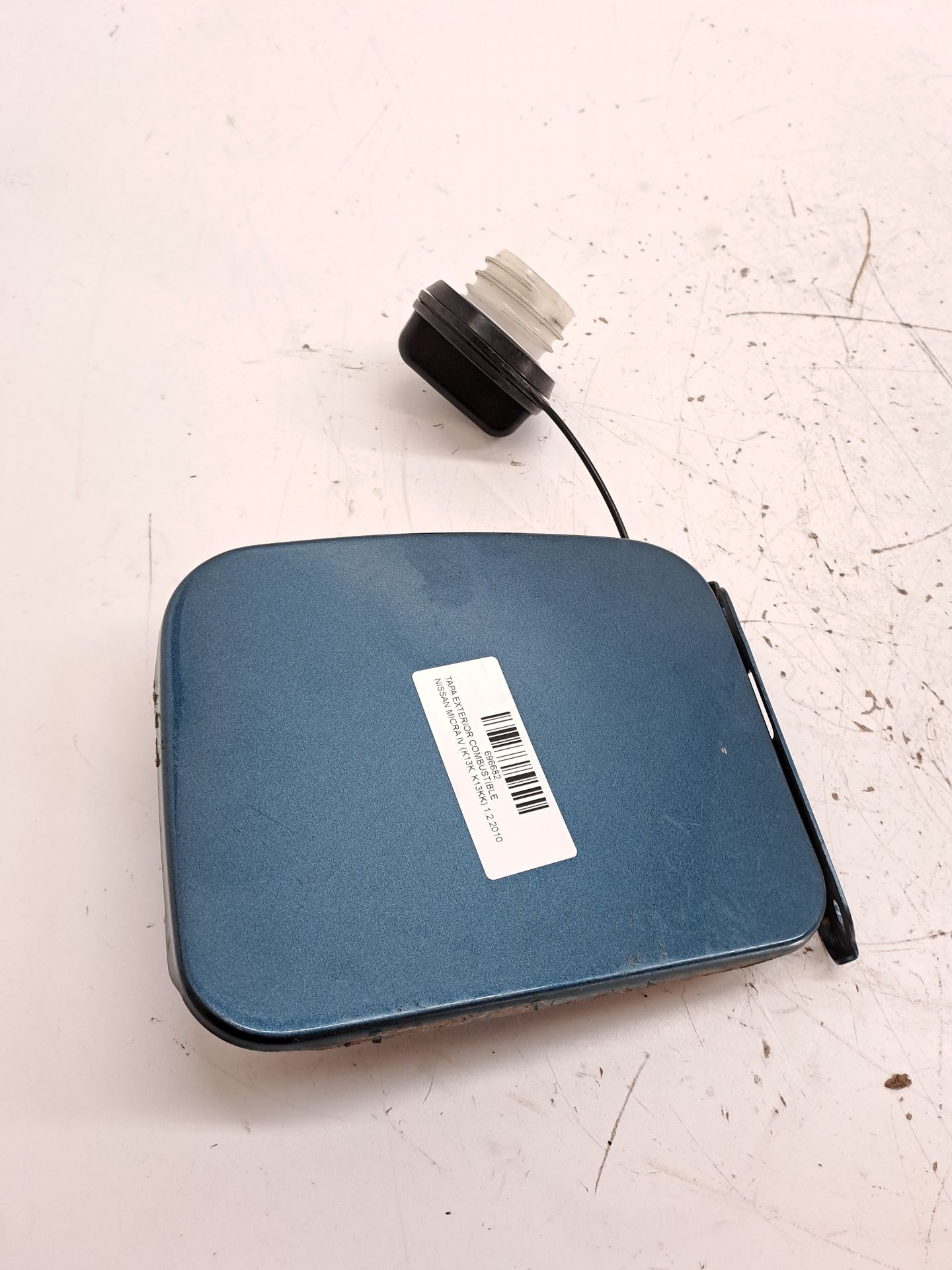 Fuel filler flap NISSAN MICRA IV (K13K, K13KK)