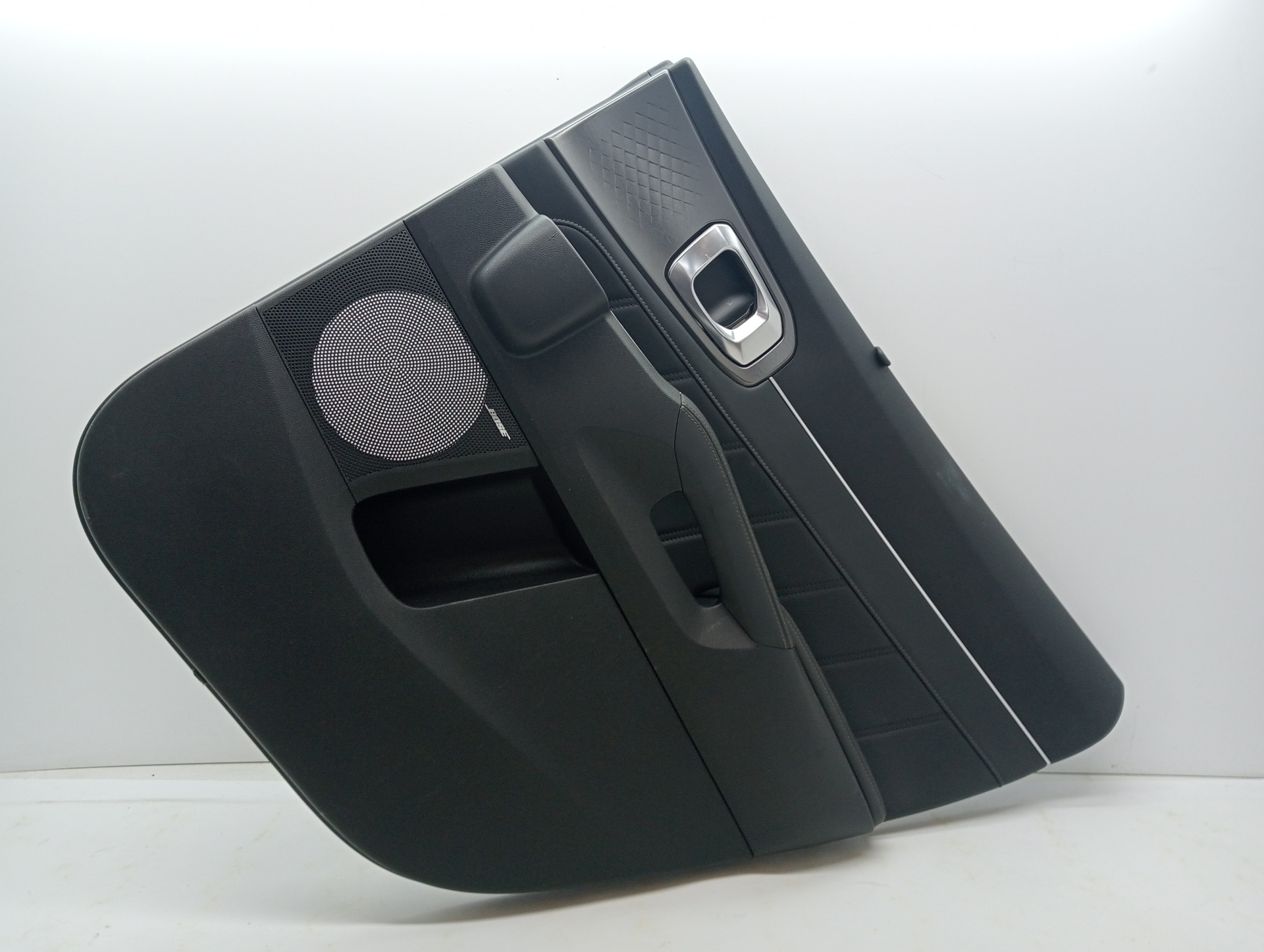 Rear Right Door Trim Panel KIA SORENTO ()