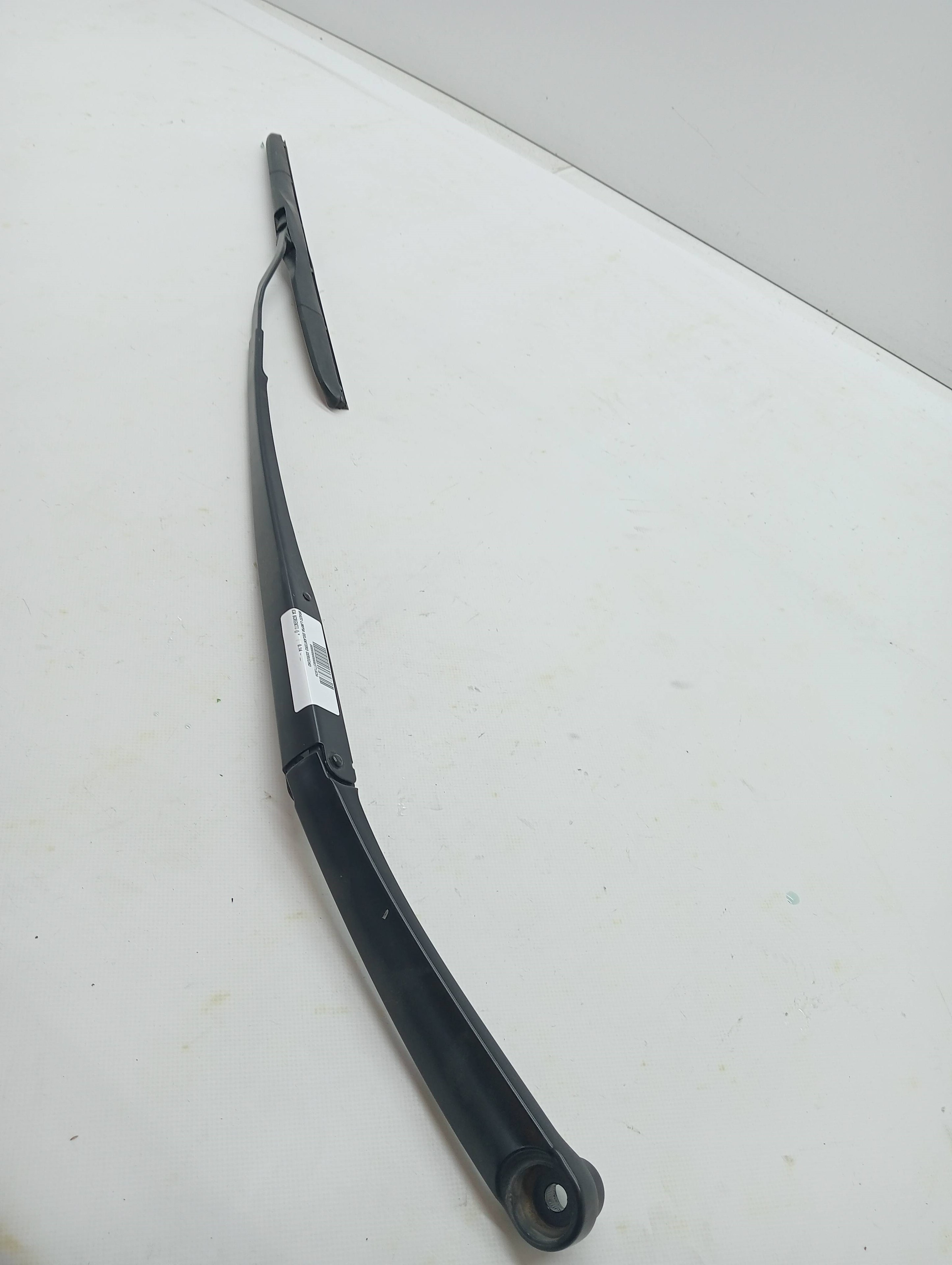 BRAZO LIMPIA DELANTERO DERECHO KIA SORENTO ()