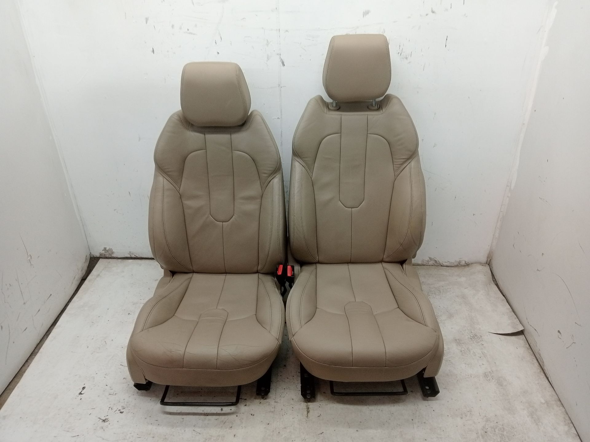 JUEGO ASIENTOS COMPLETO LAND ROVER EVOQUE