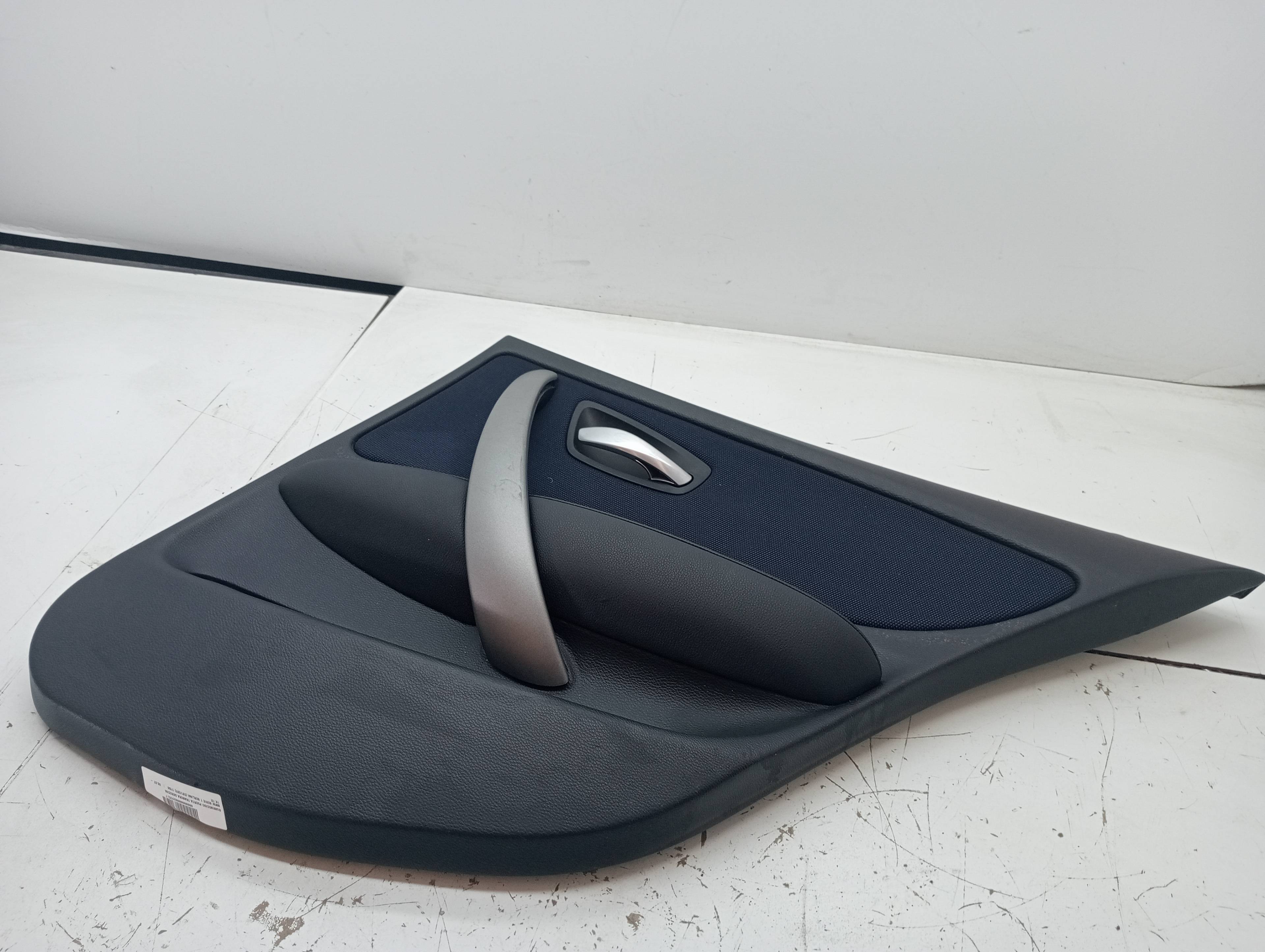 Garniture de porte arrière droite BMW SERIE 1 BERLINA (E81/E87)