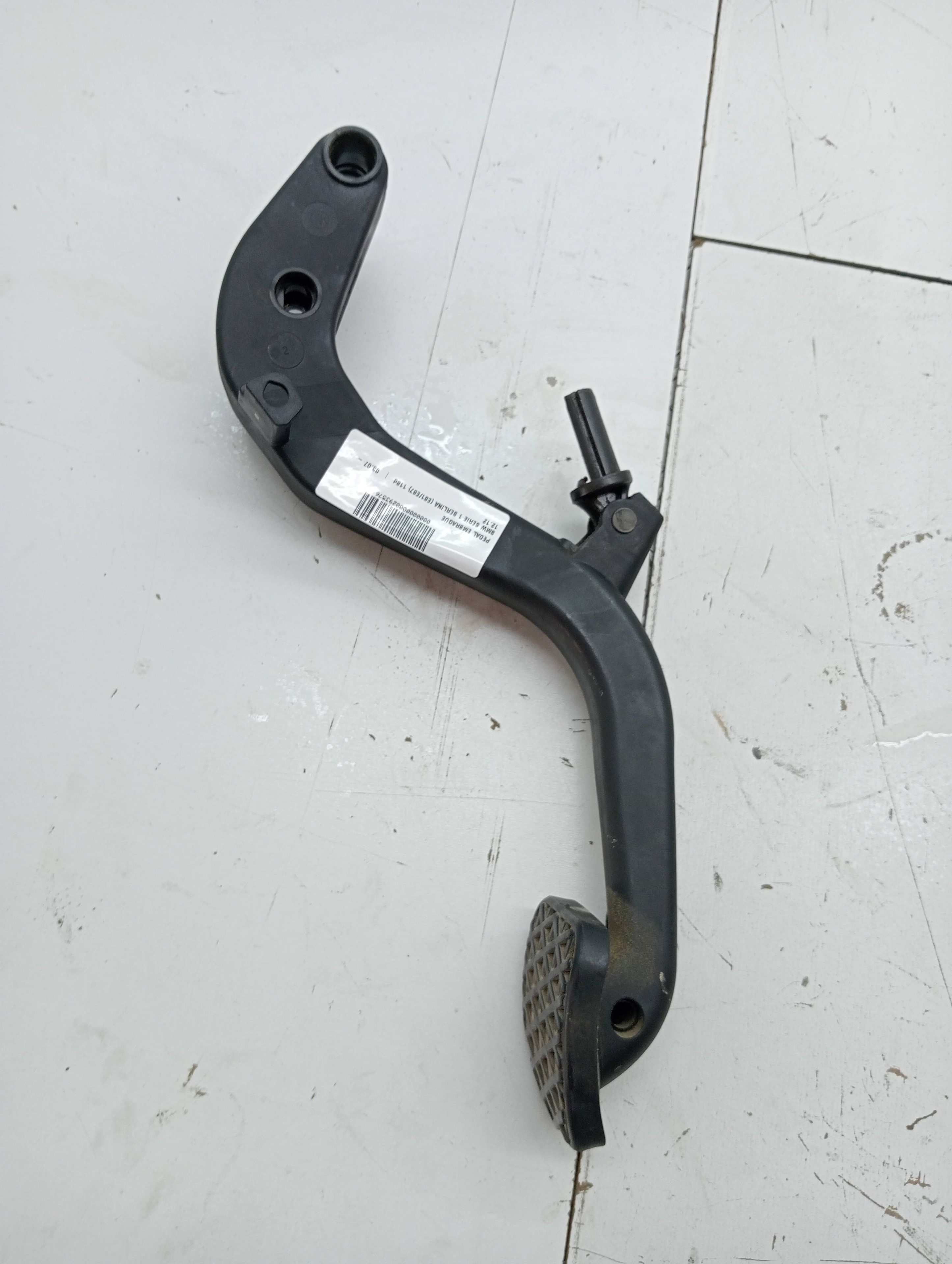Pedal da embreagem BMW SERIE 1 BERLINA (E81/E87)
