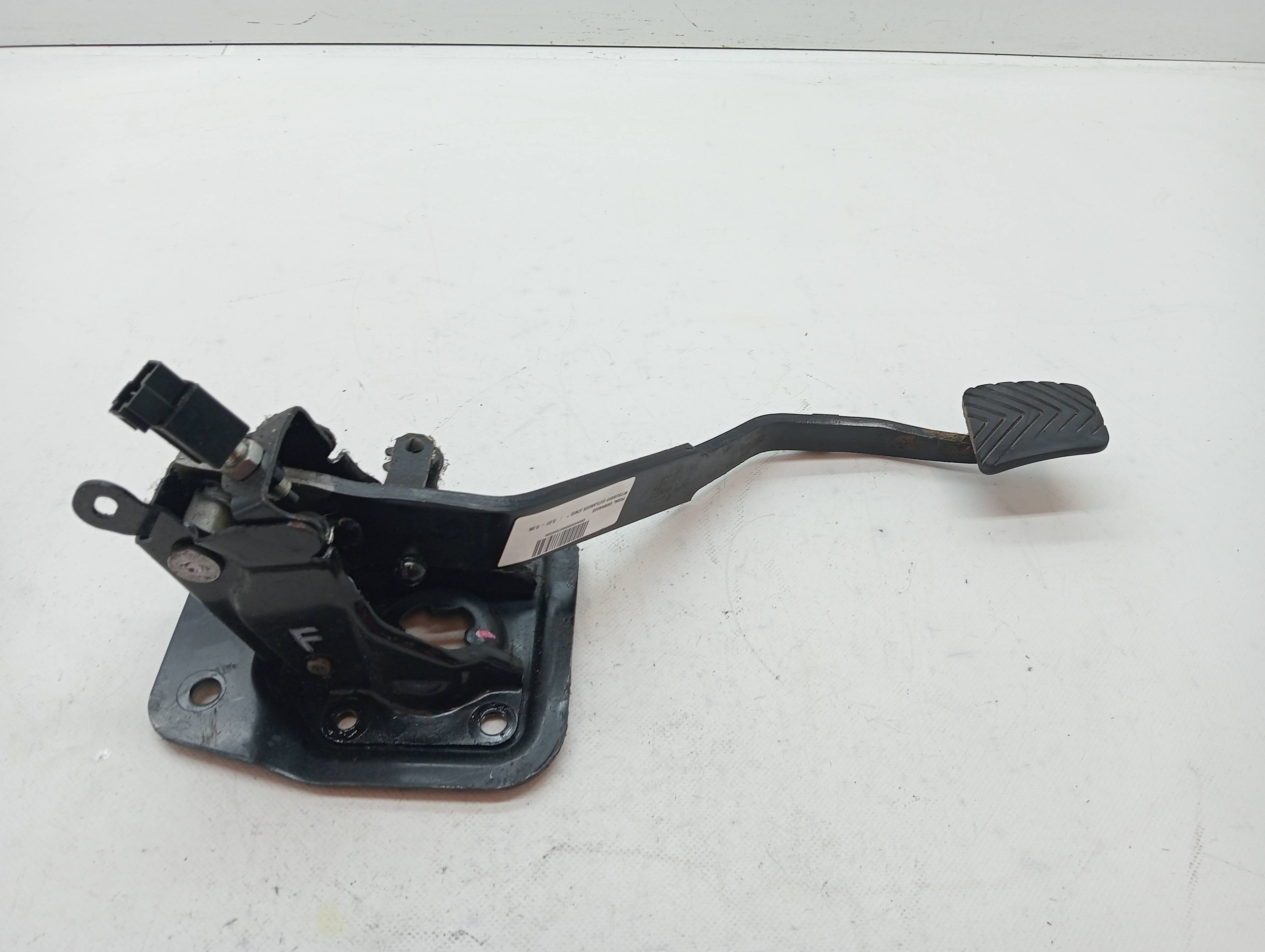 Pedal da embreagem MITSUBISHI OUTLANDER (CW0)