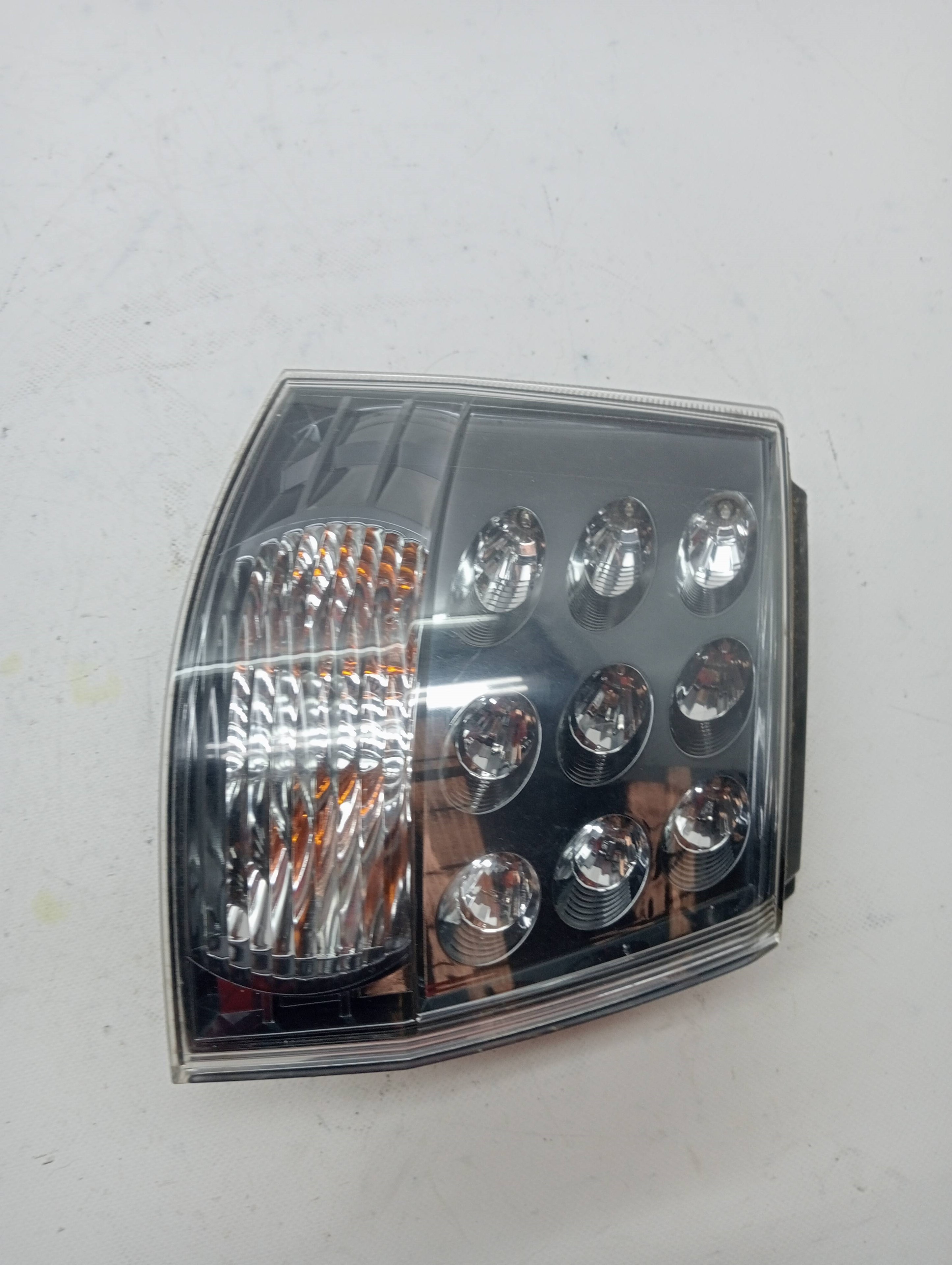 PILOTO TRASERO IZQUIERDO MITSUBISHI OUTLANDER (CW0)
