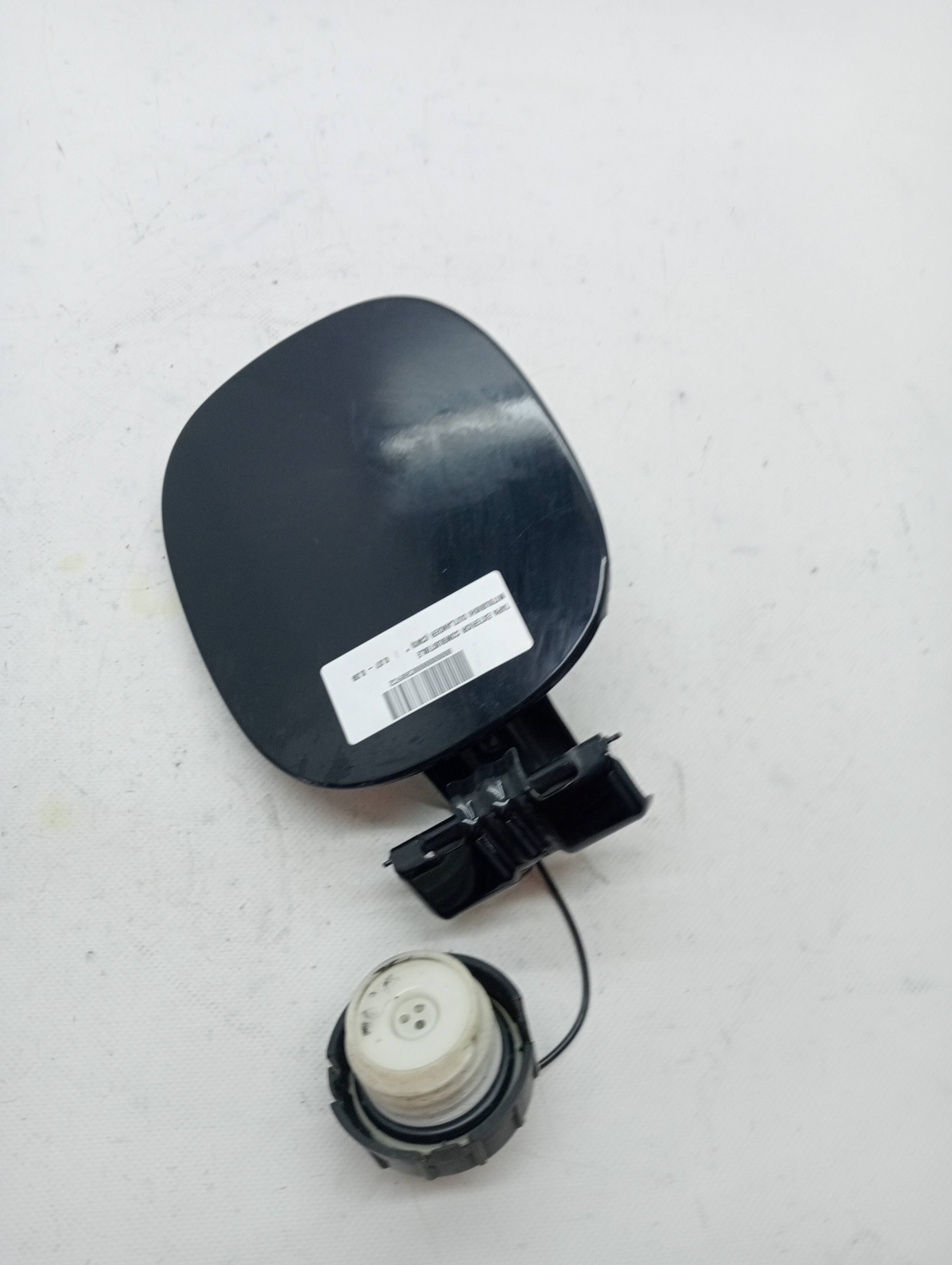 Tankdeckel außen MITSUBISHI OUTLANDER (CW0)