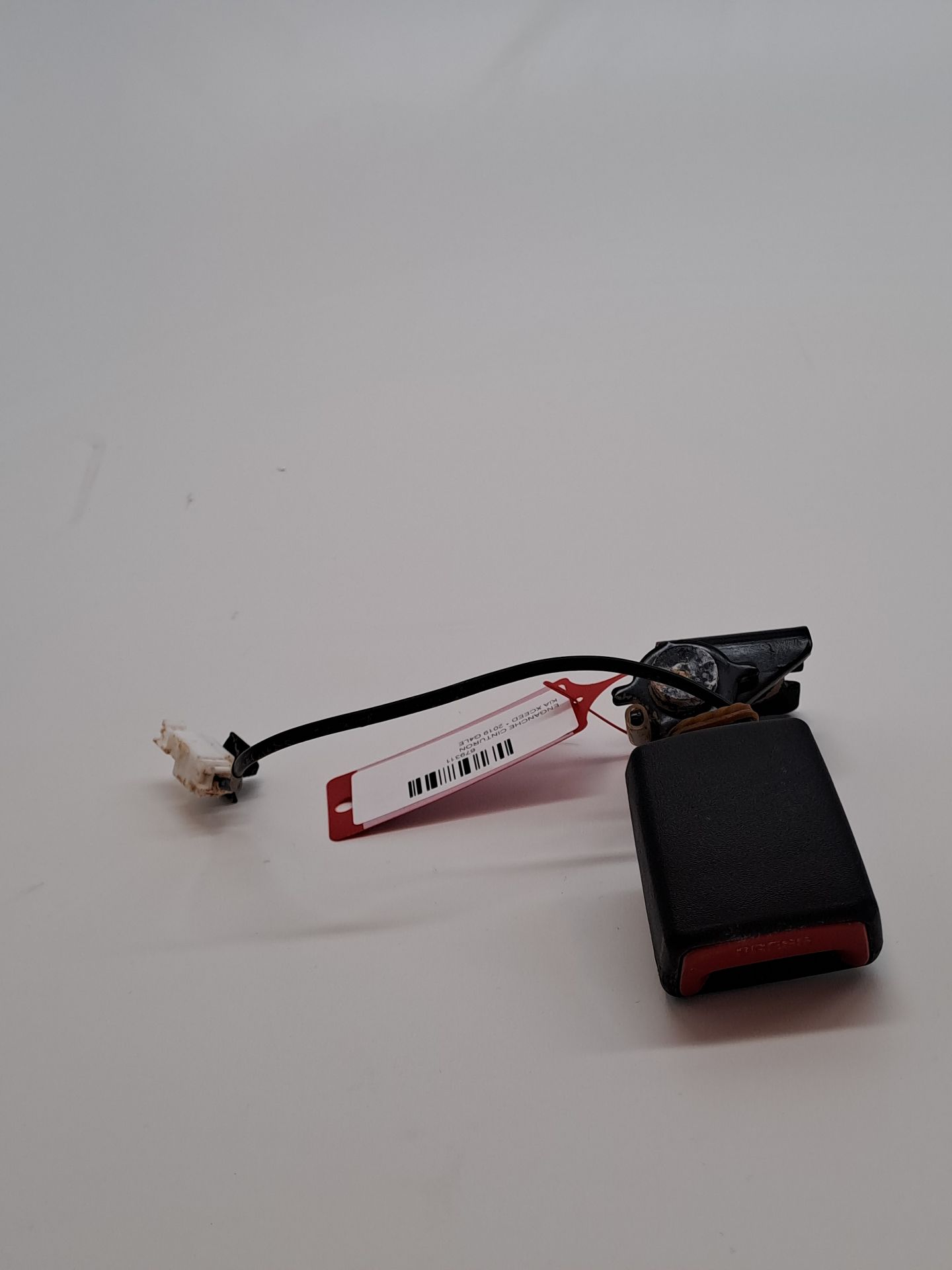 ENGANCHE CINTURON KIA XCEED