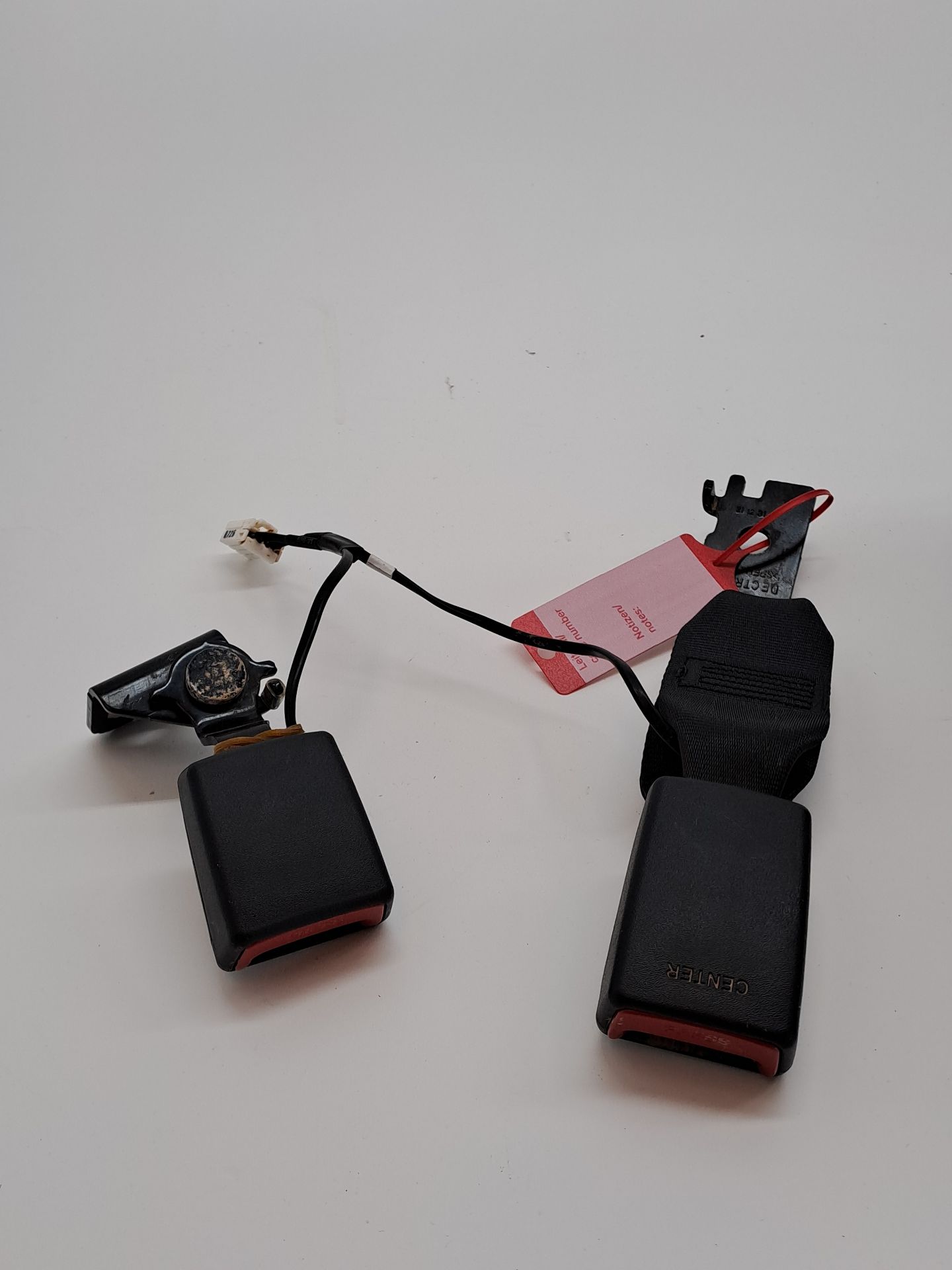 ENGANCHE CINTURON KIA XCEED