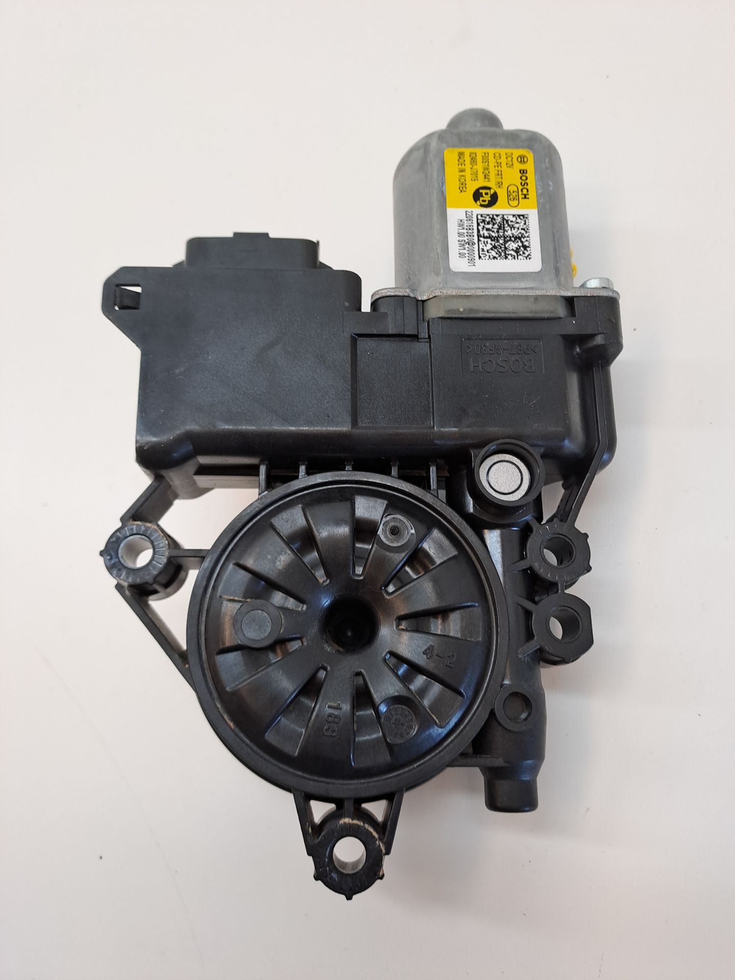 MOTOR ELEVALUNAS DELANTERO DERECHO KIA XCEED
