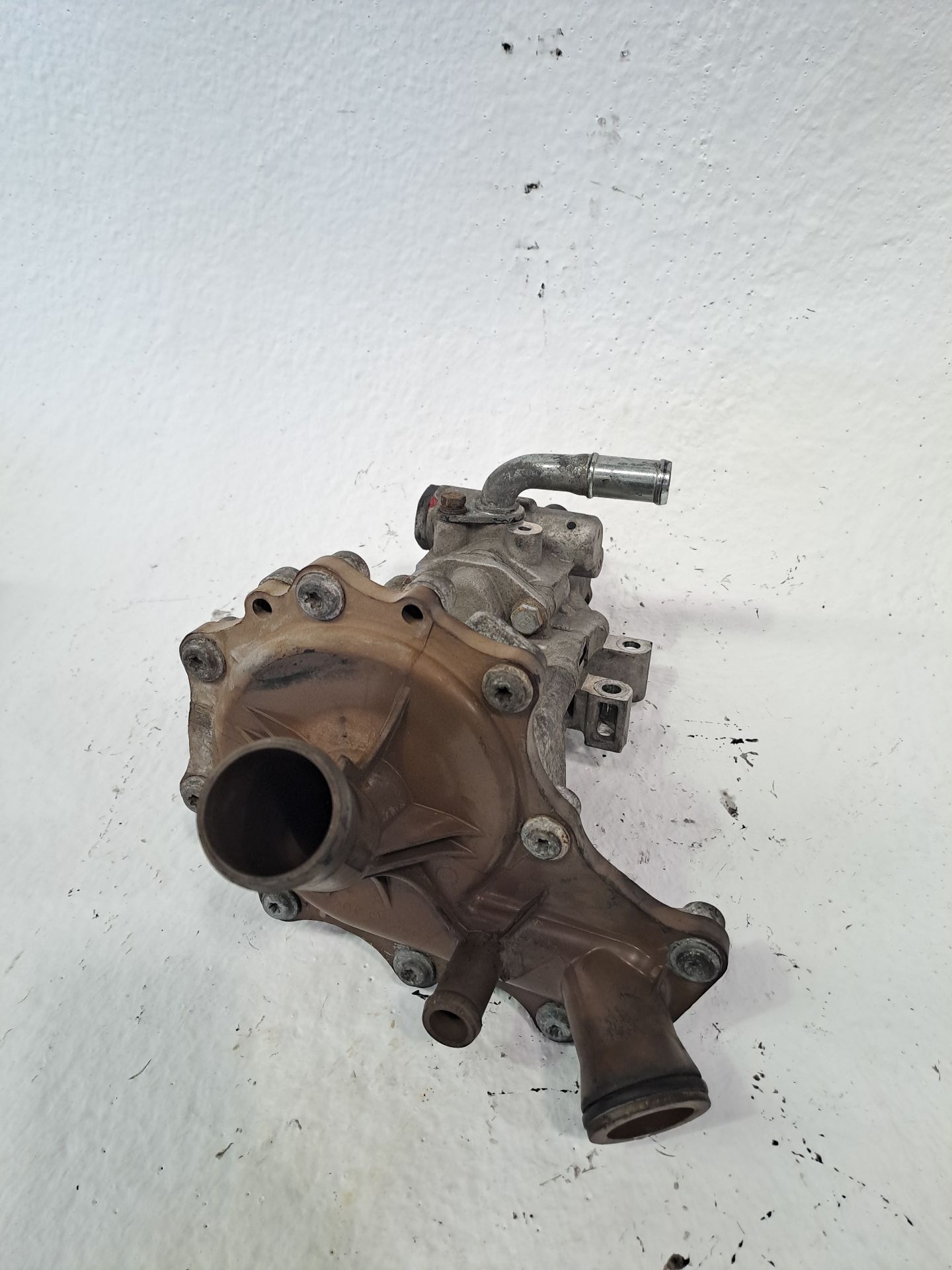 Pompe à eau FORD TRANSIT CONNECT (TC7)