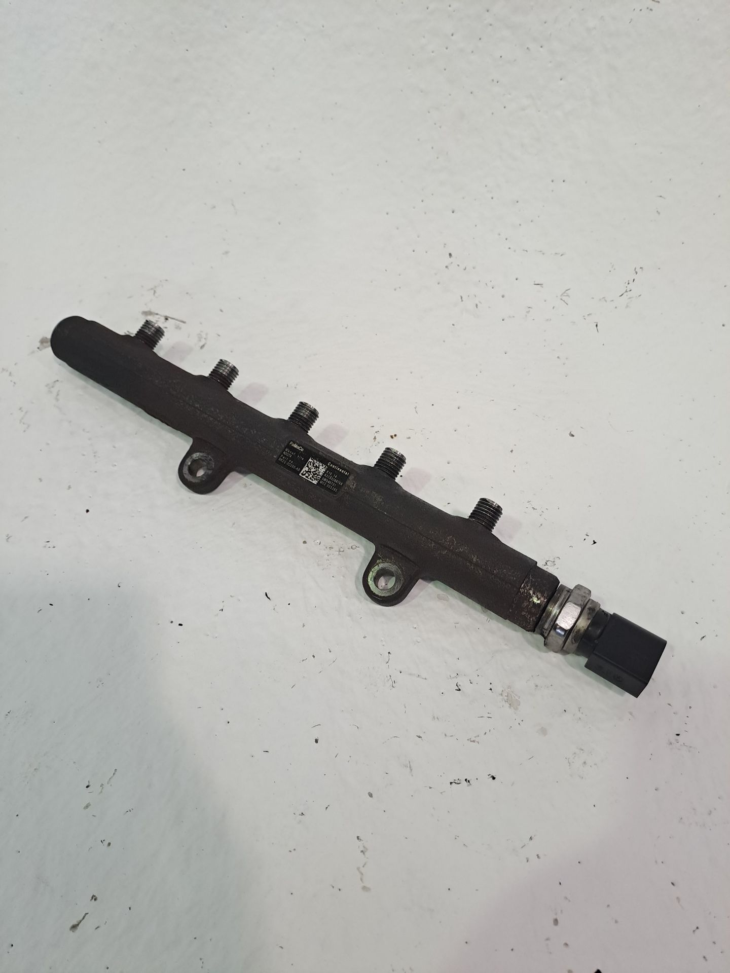 Fuel Rail FORD TRANSIT CONNECT (TC7)