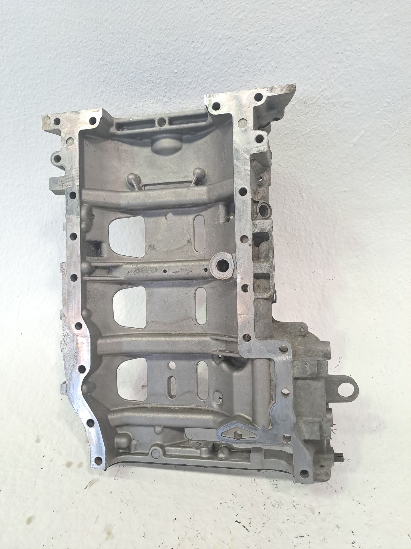 Oil pan FORD TRANSIT CONNECT (TC7)