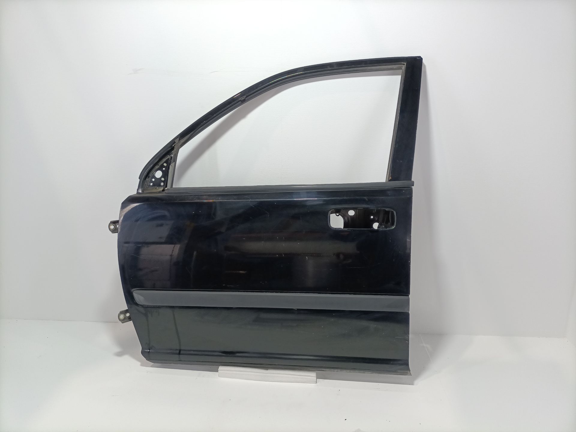 Front Door Left NISSAN X-TRAIL (T30)