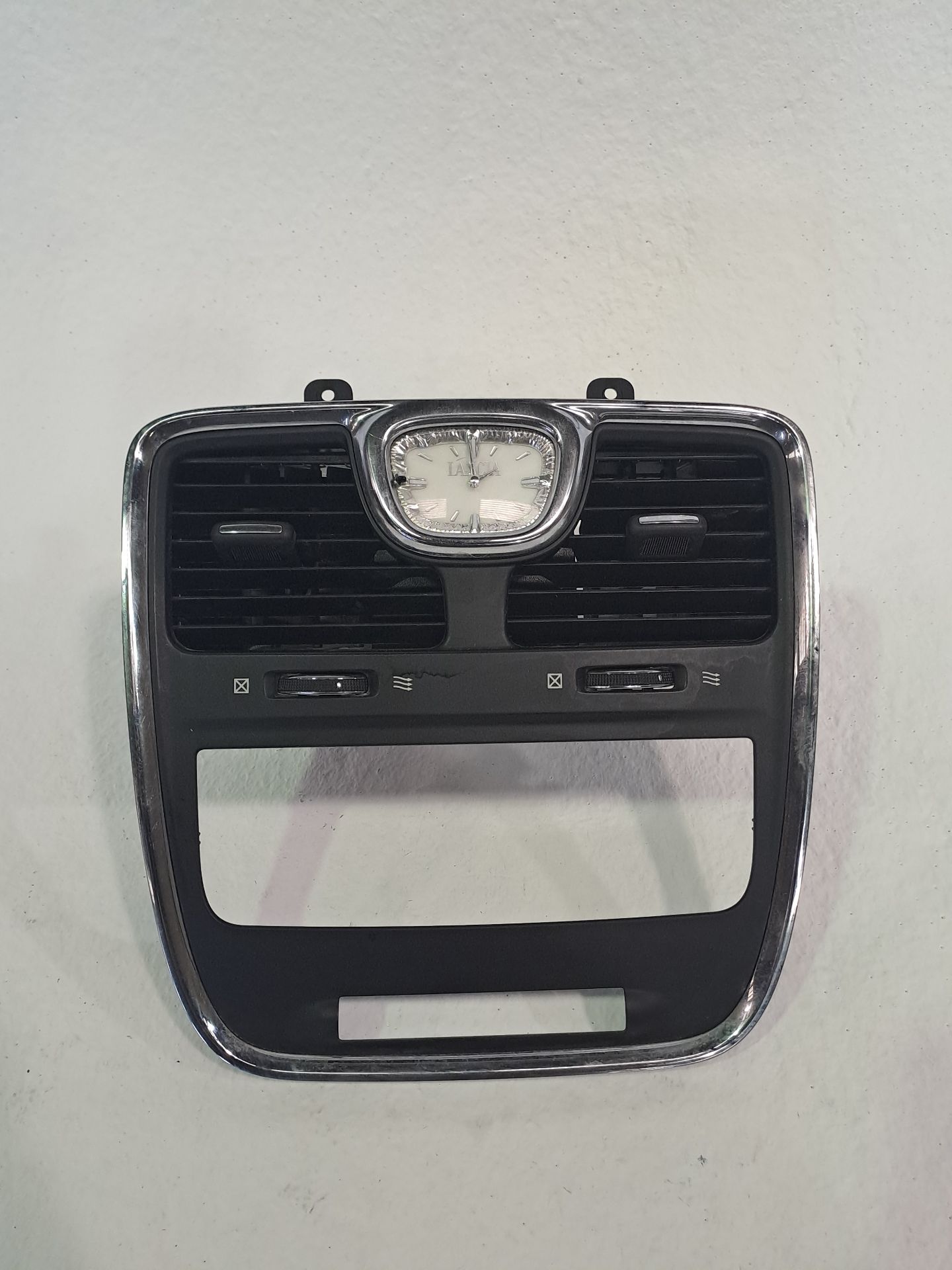 Others LANCIA VOYAGER (404)