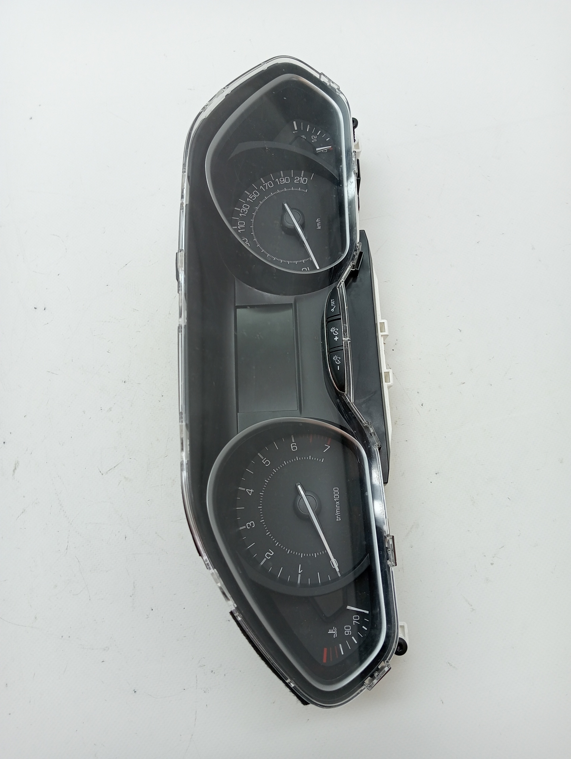 Combiné d’instruments PEUGEOT 2008 (P1)