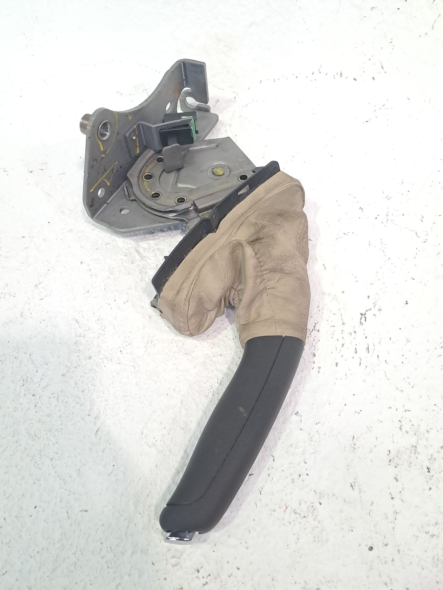 Handbremshebel PEUGEOT 607 (9D, 9U)