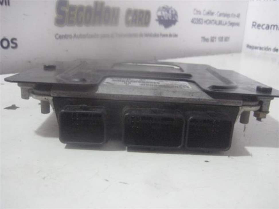 Engine control unit ECU PEUGEOT 307 (S1)