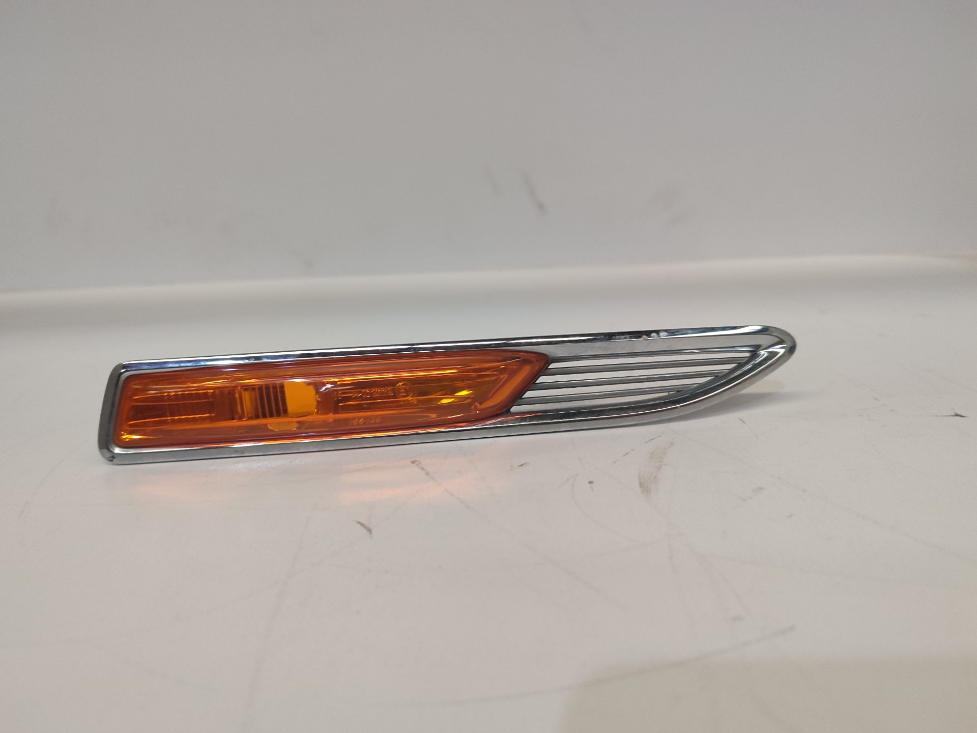 Side Marker Light Right FORD MONDEO IV (BA7)