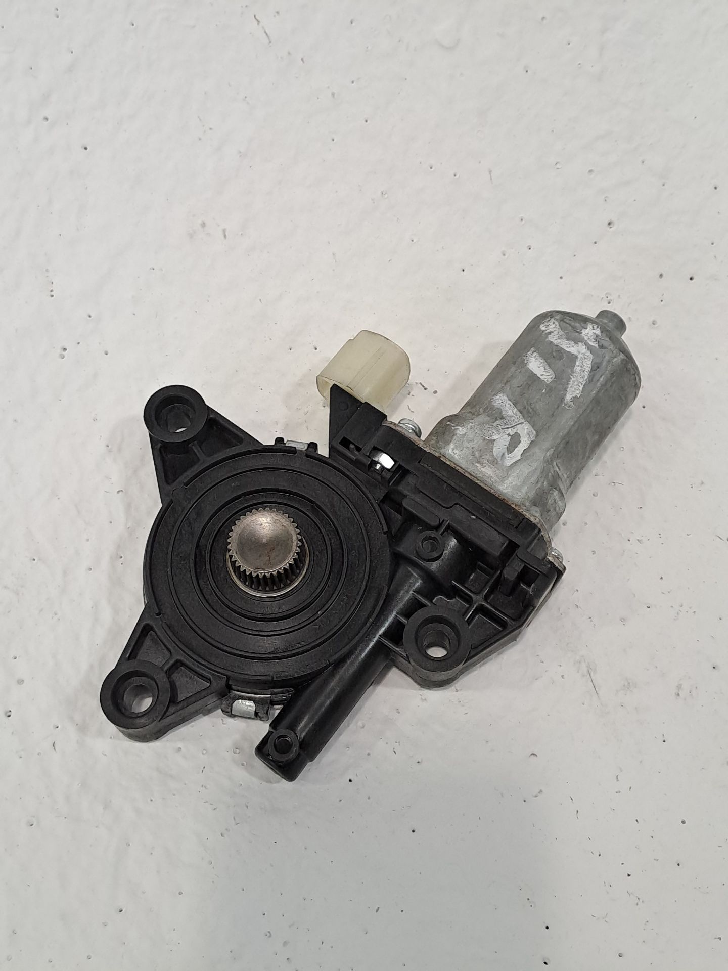Rear Right Window Motor KIA RIO (YB)