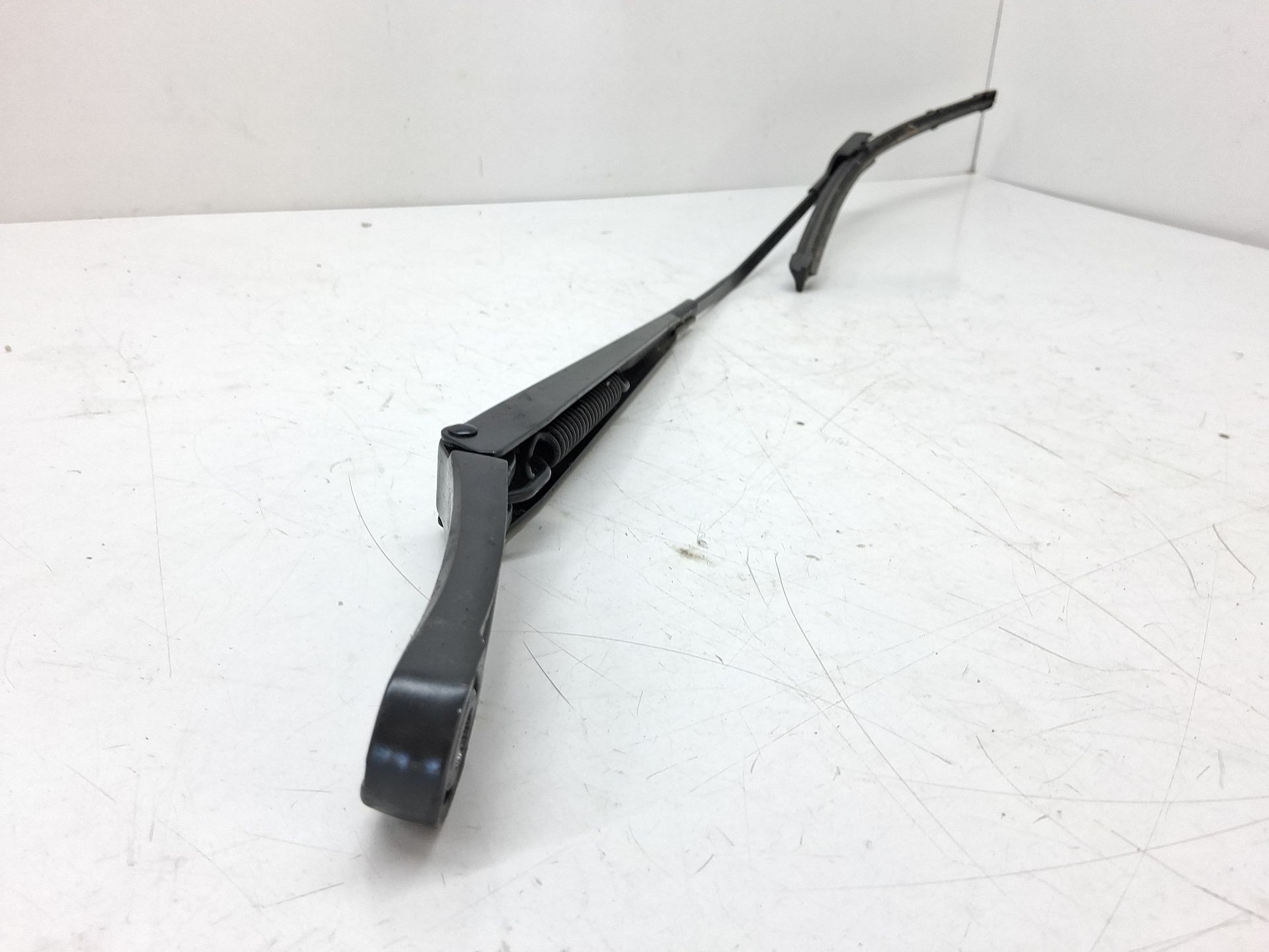 Front Right Wiper Arm SKODA OCTAVIA LIM. (5E3)