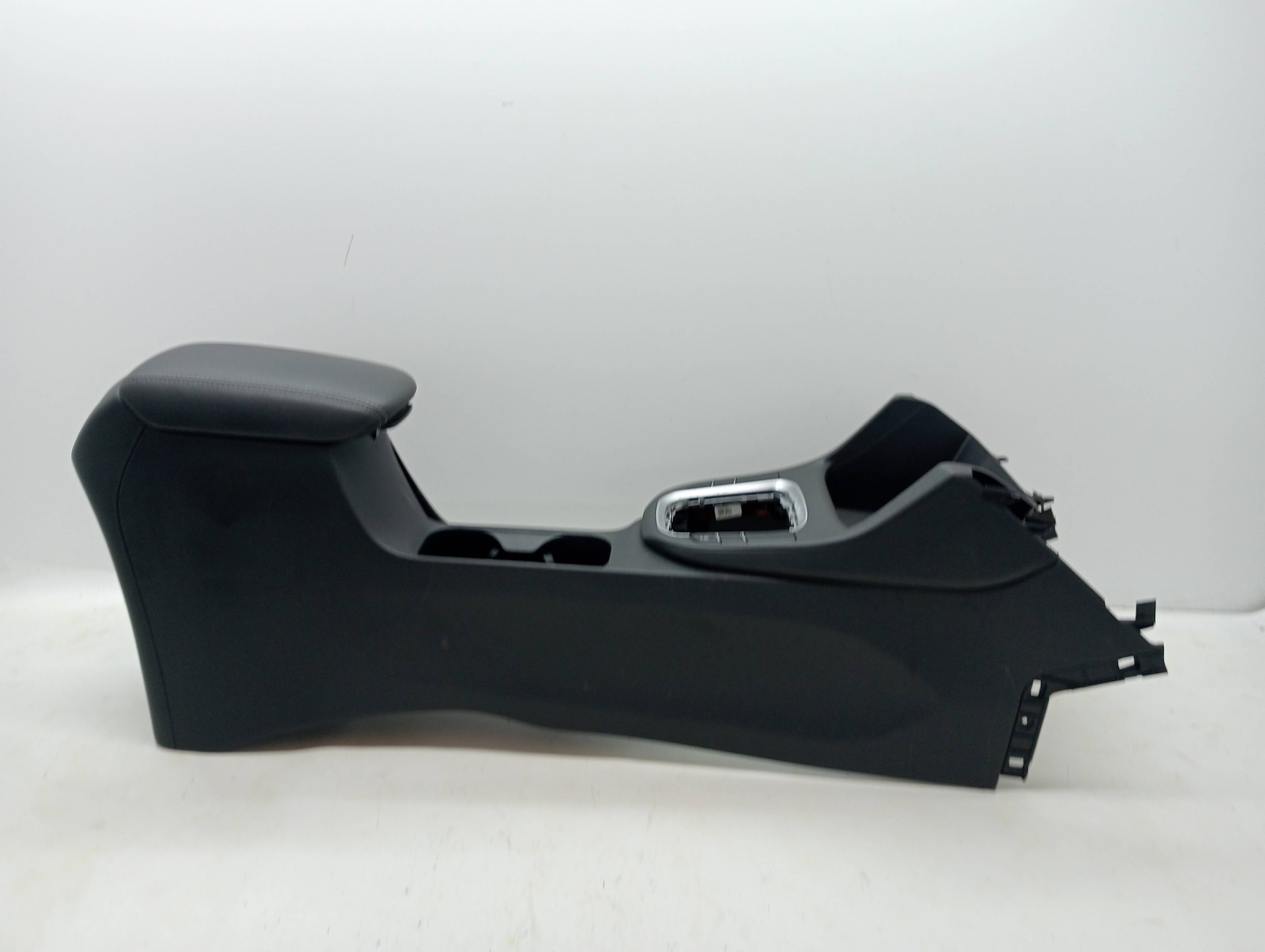 CONSOLA CENTRAL HYUNDAI I30 CW (PD)