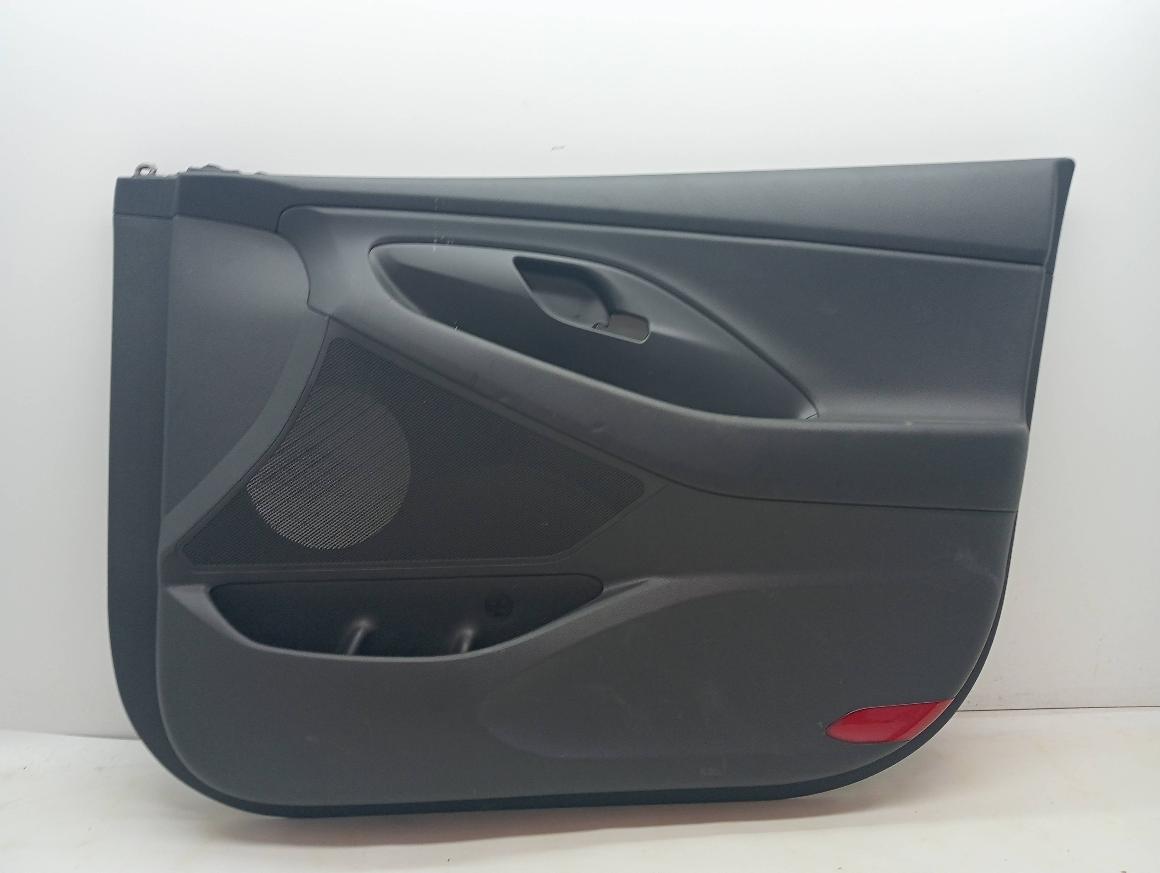 Front Right Door Trim Panel HYUNDAI I30 CW (PD)
