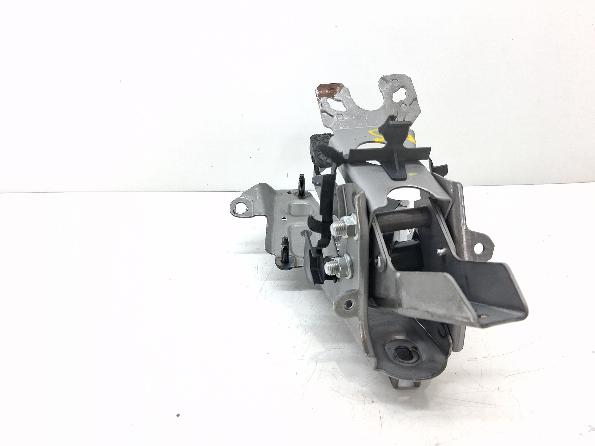 Pedal da embreagem FORD FIESTA (CE1)