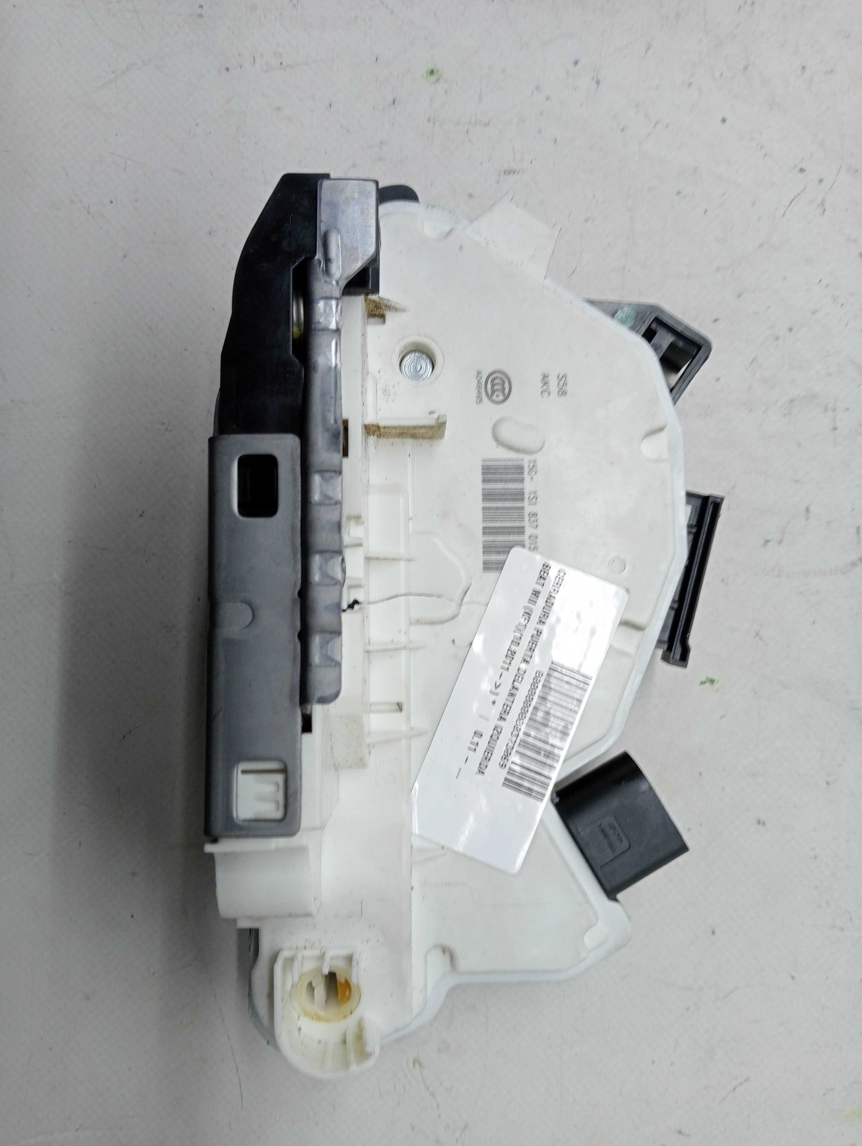 Serrure porte avant gauche SEAT MII (KF1)