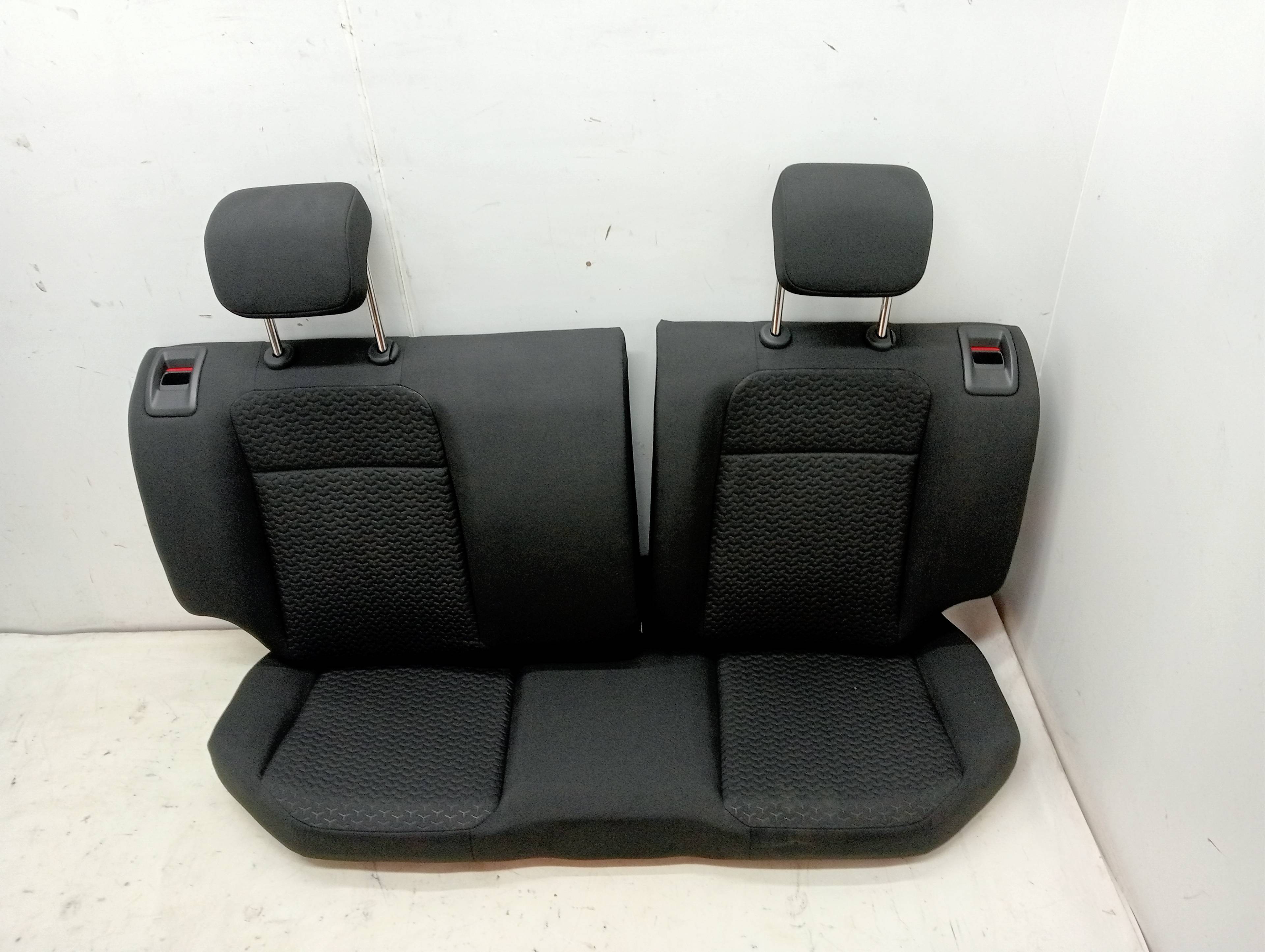 Jeu de sièges complet SEAT MII (KF1)