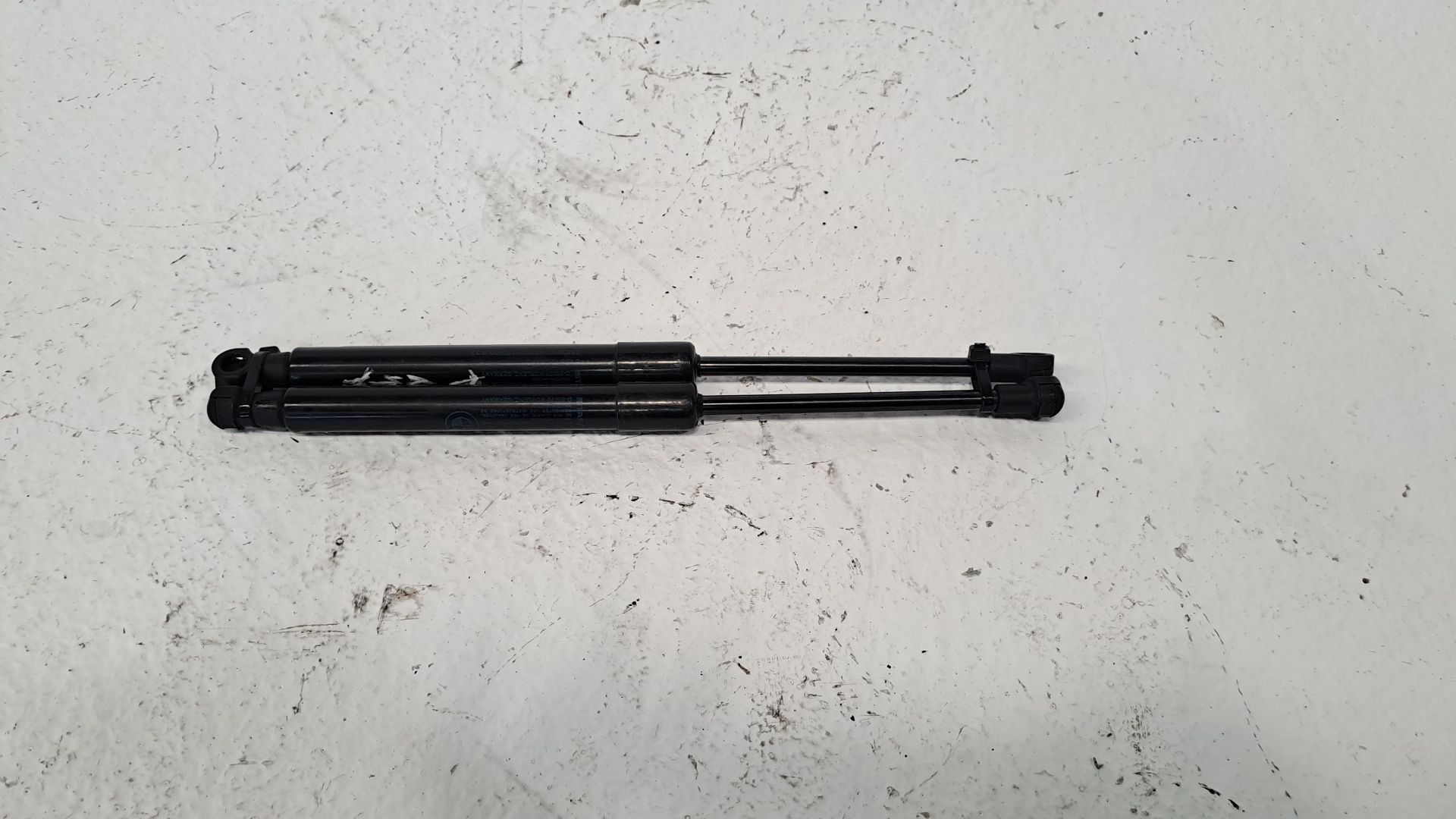 Bonnet Gas Struts BMW SERIE 5 BERLINA (E60)