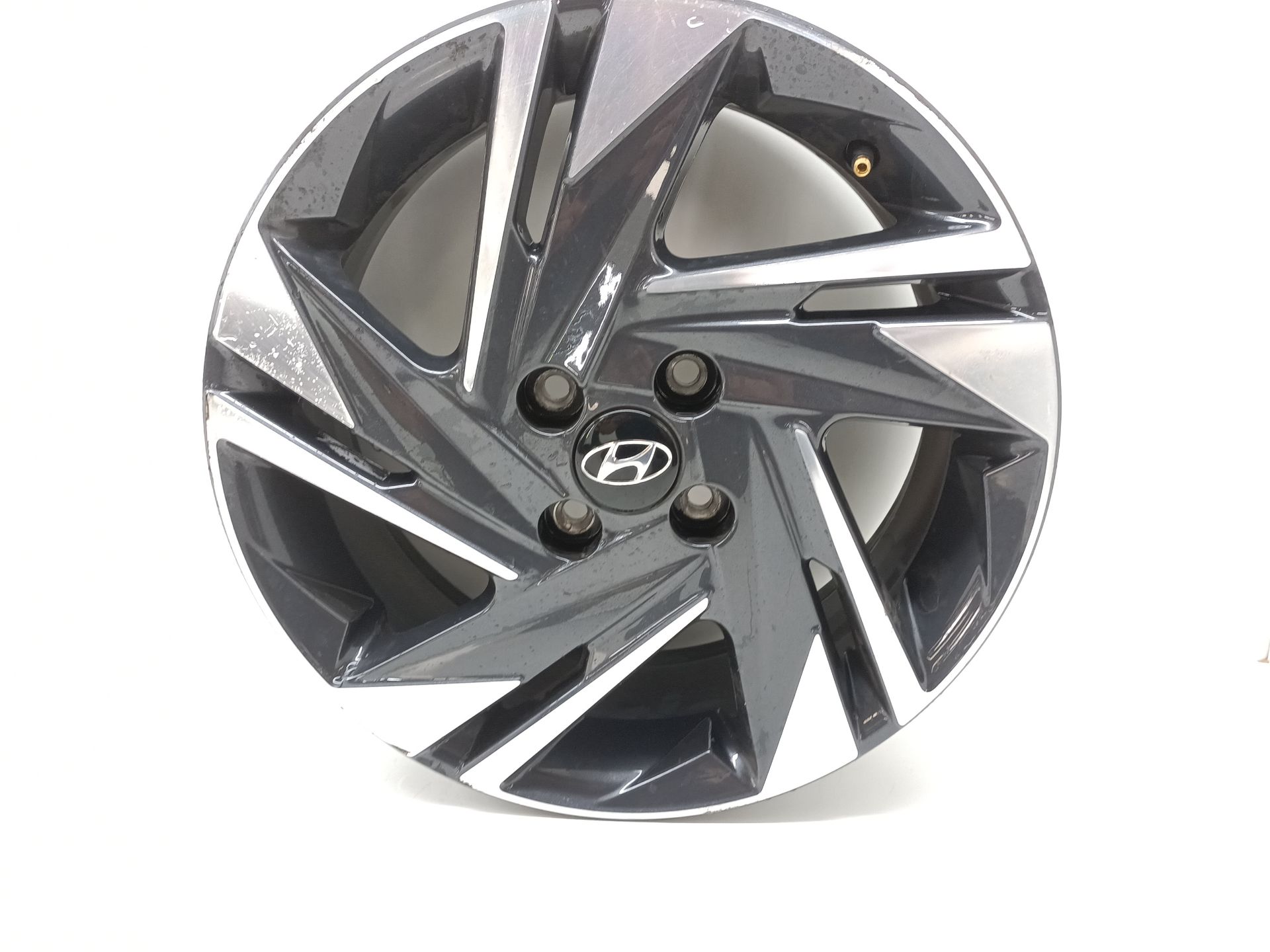 LLANTA HYUNDAI I20