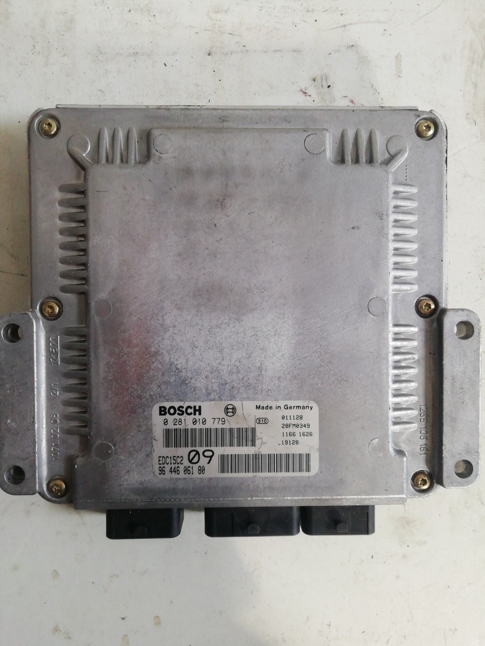 Engine control unit ECU PEUGEOT 307 (S1)