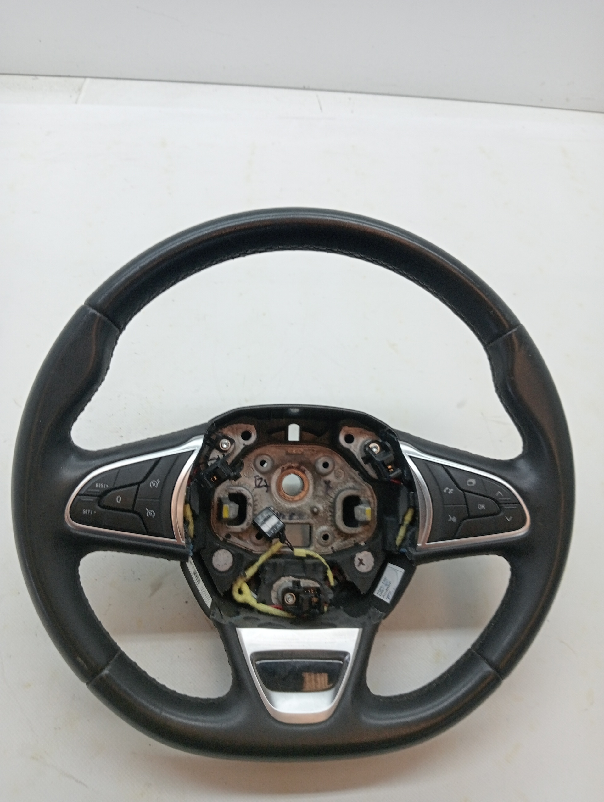 Volant RENAULT MEGANE IV GRANDTOUR