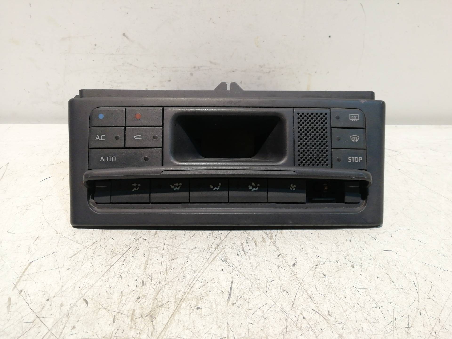 Commande de climatisation RENAULT LAGUNA GRANDTOUR (K56)