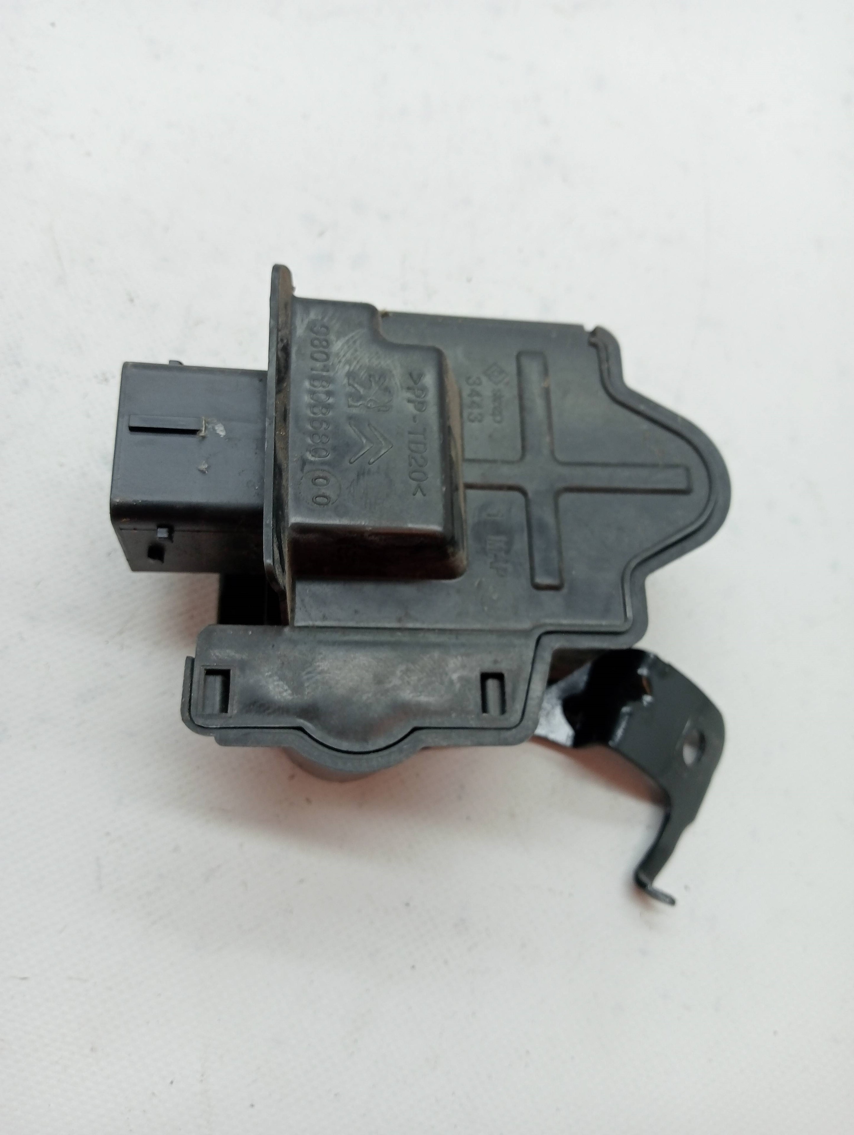 Electronic Control Module PEUGEOT 2008 (P1)