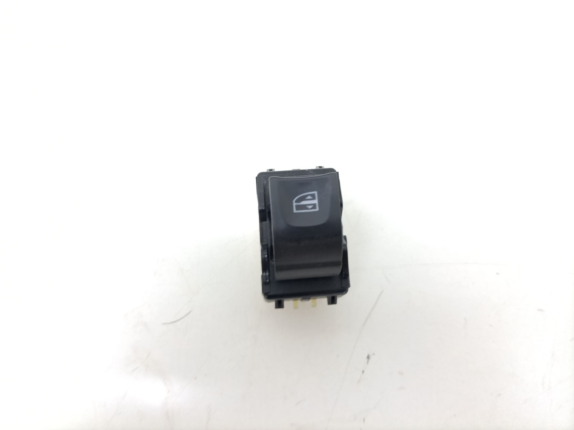 MANDO ELEVALUNAS DELANTERO DERECHO RENAULT CAPTUR