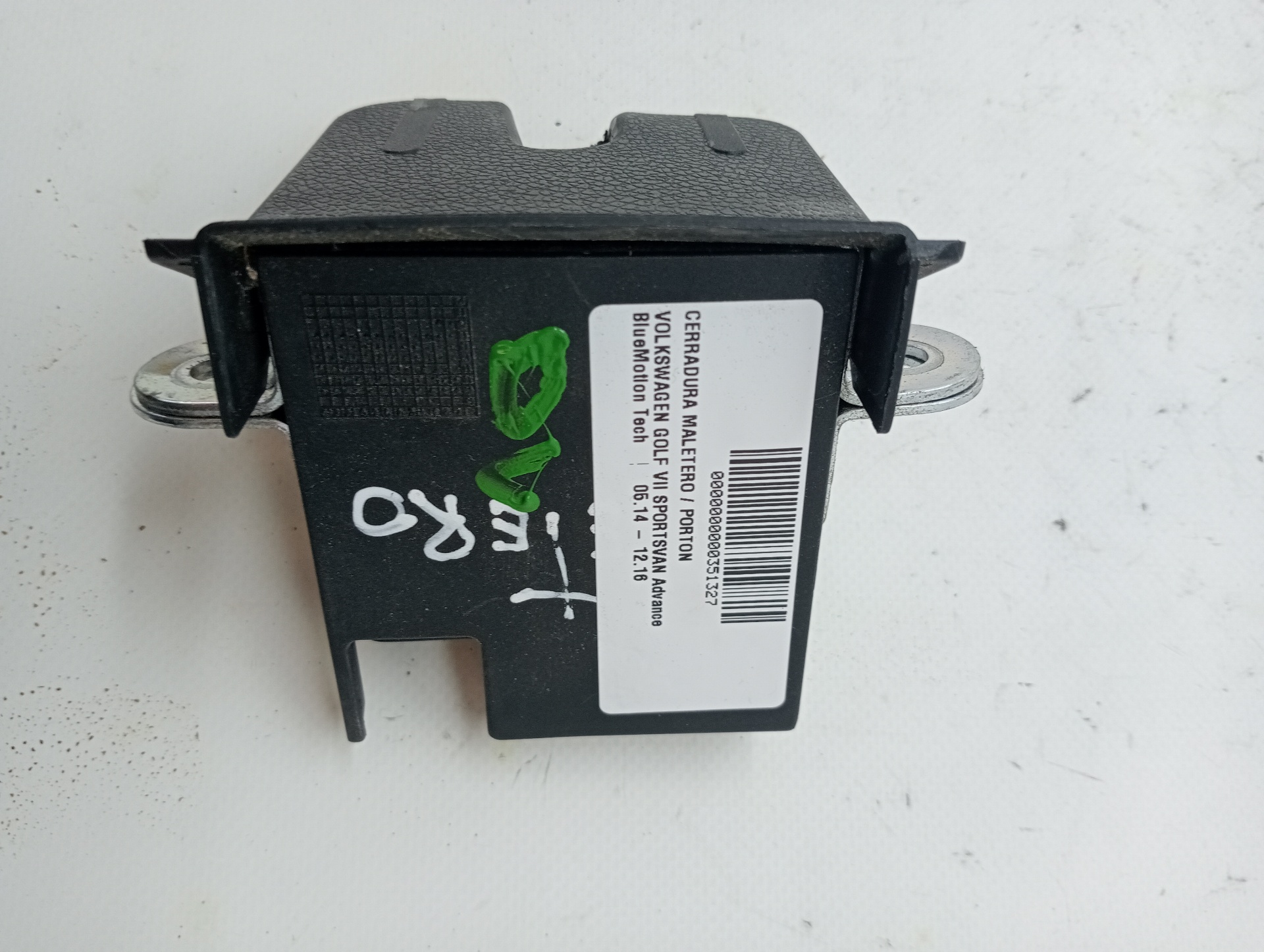 Boot/Tailgate lock VOLKSWAGEN GOLF VII SPORTSVAN